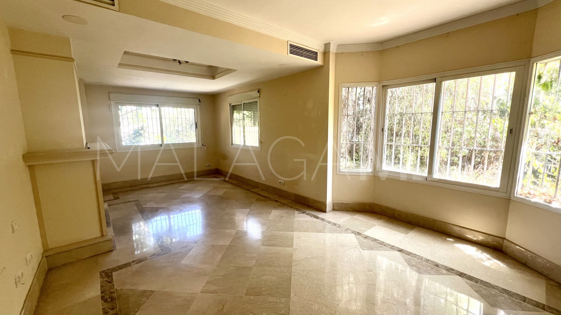 Villa for sale in Los Naranjos