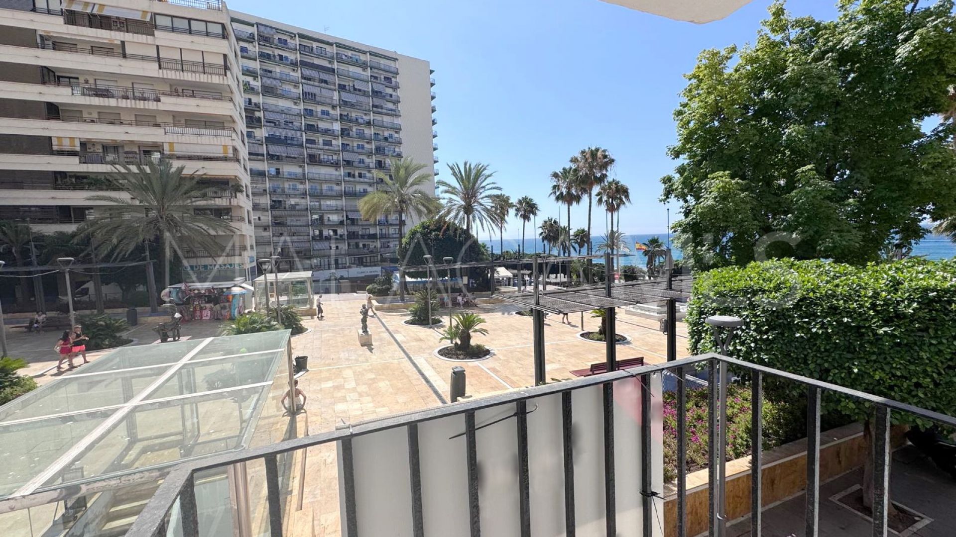 For sale Marbella Centro apartment with 2 bedrooms