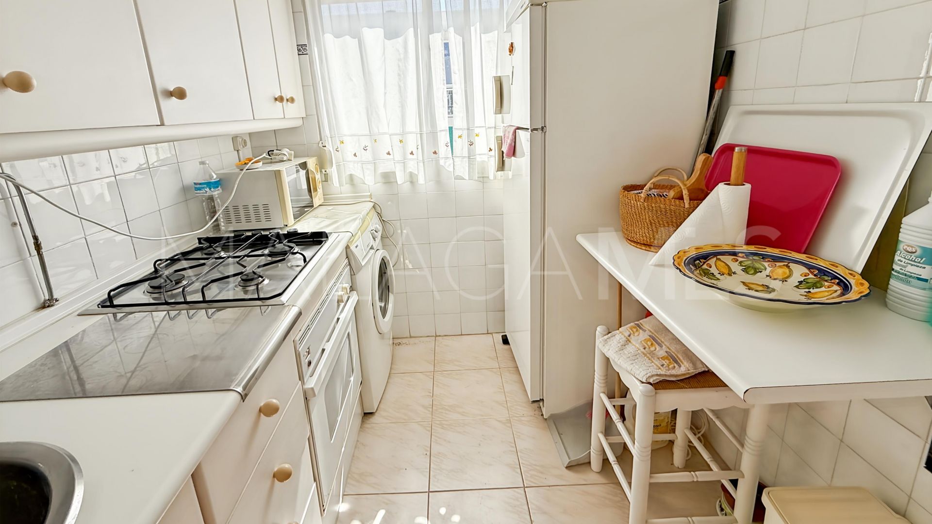 For sale flat in Estepona East