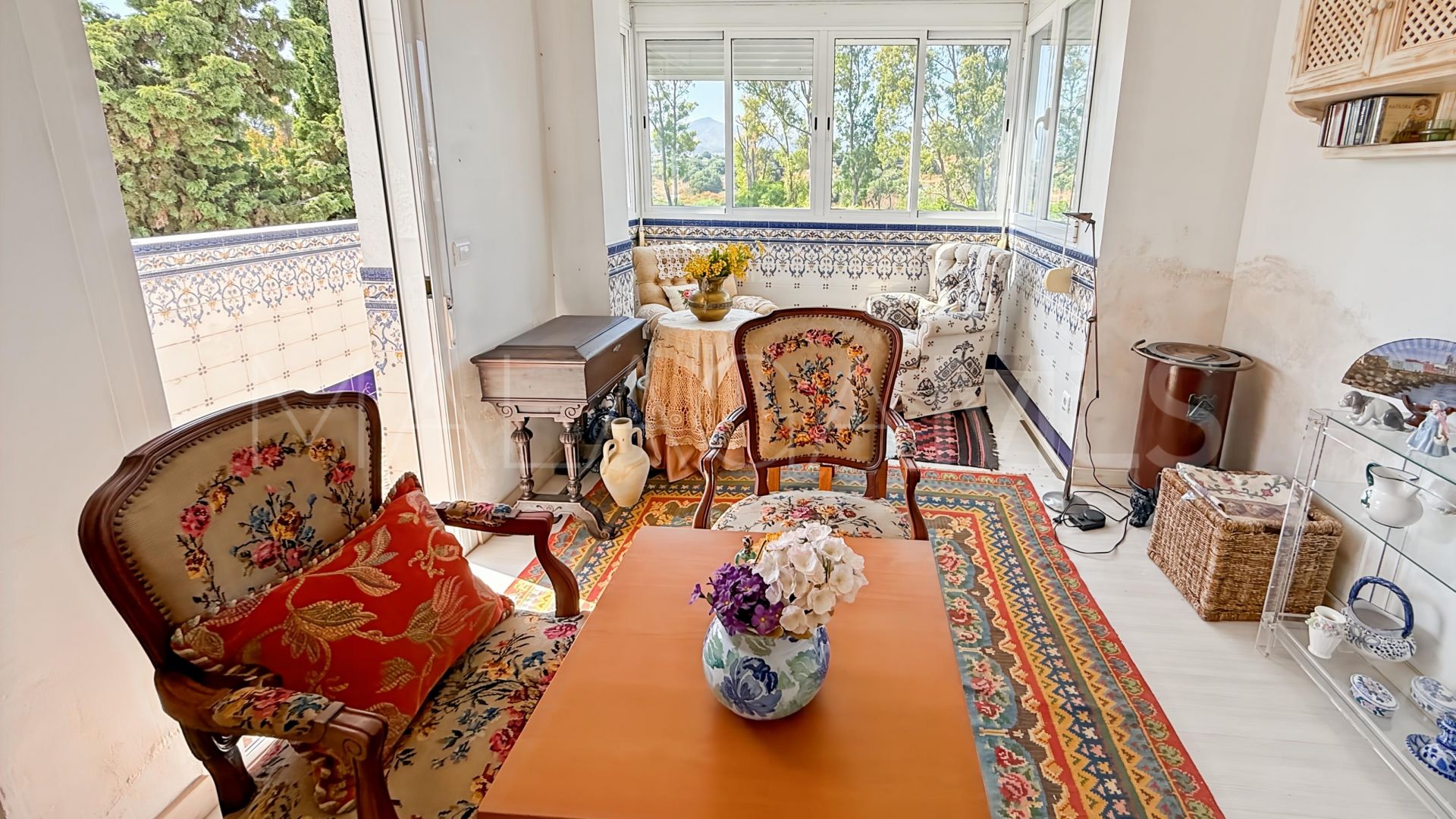 For sale flat in Estepona East