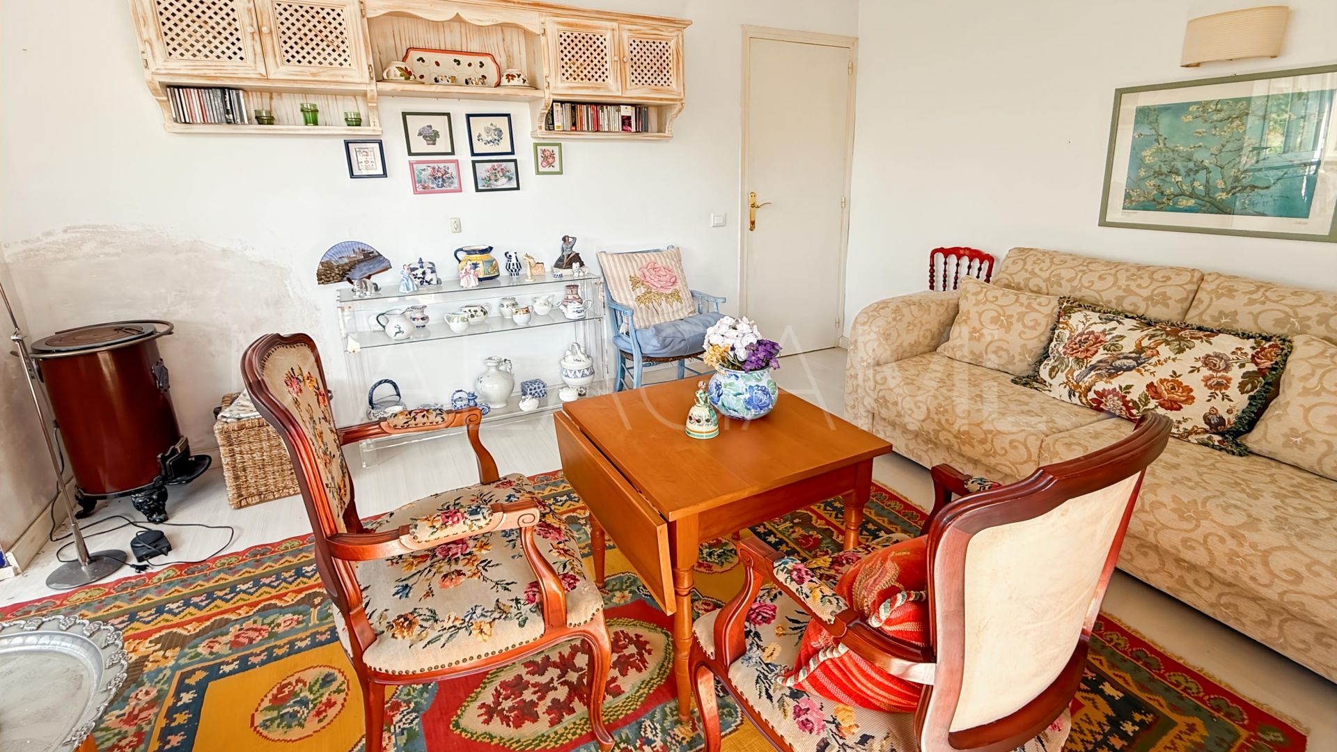 For sale flat in Estepona East