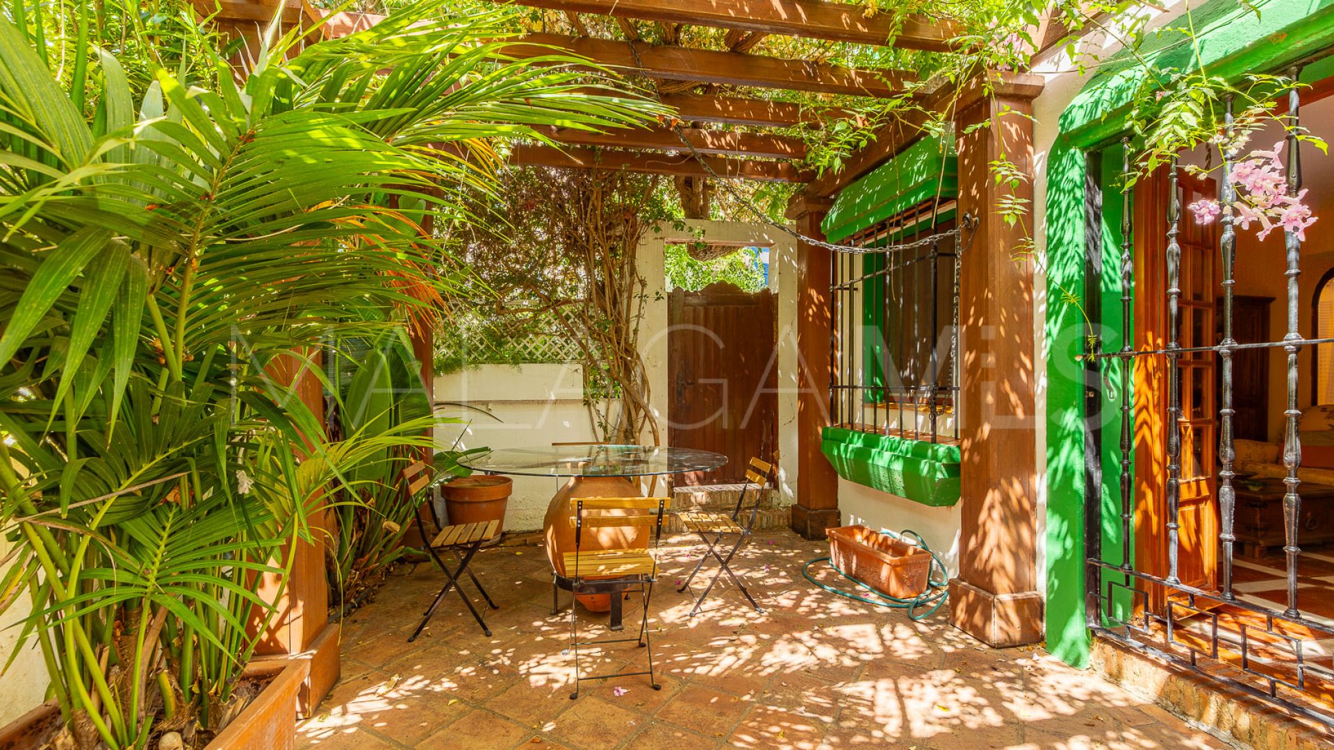 Radhus for sale in Guadalmina Baja