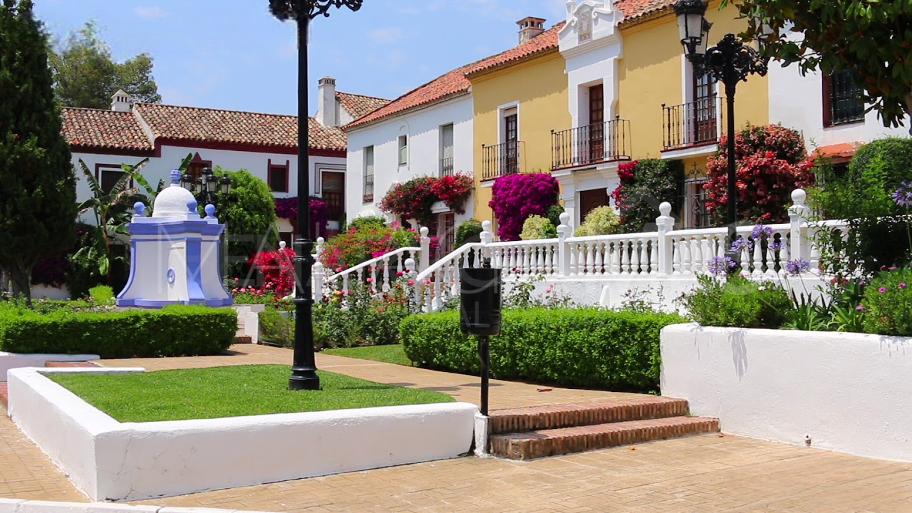 Maison de ville for sale in Guadalmina Baja