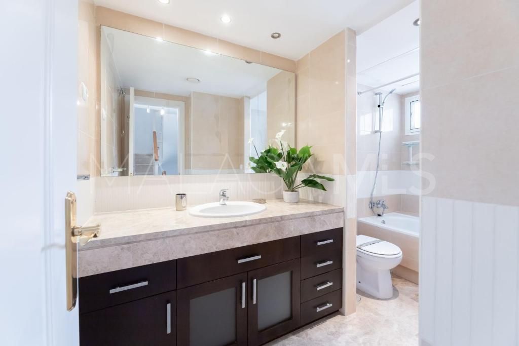 4 bedrooms Los Naranjos town house for sale