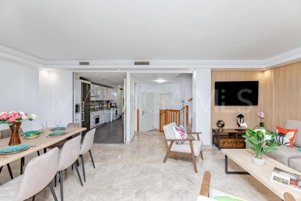 4 bedrooms Los Naranjos town house for sale