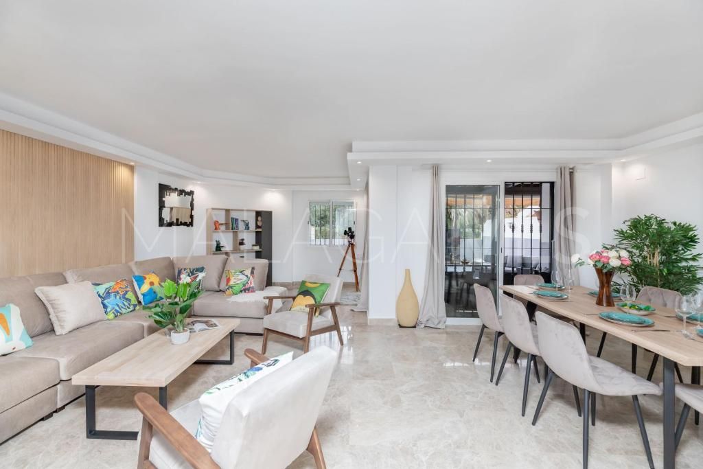 4 bedrooms Los Naranjos town house for sale