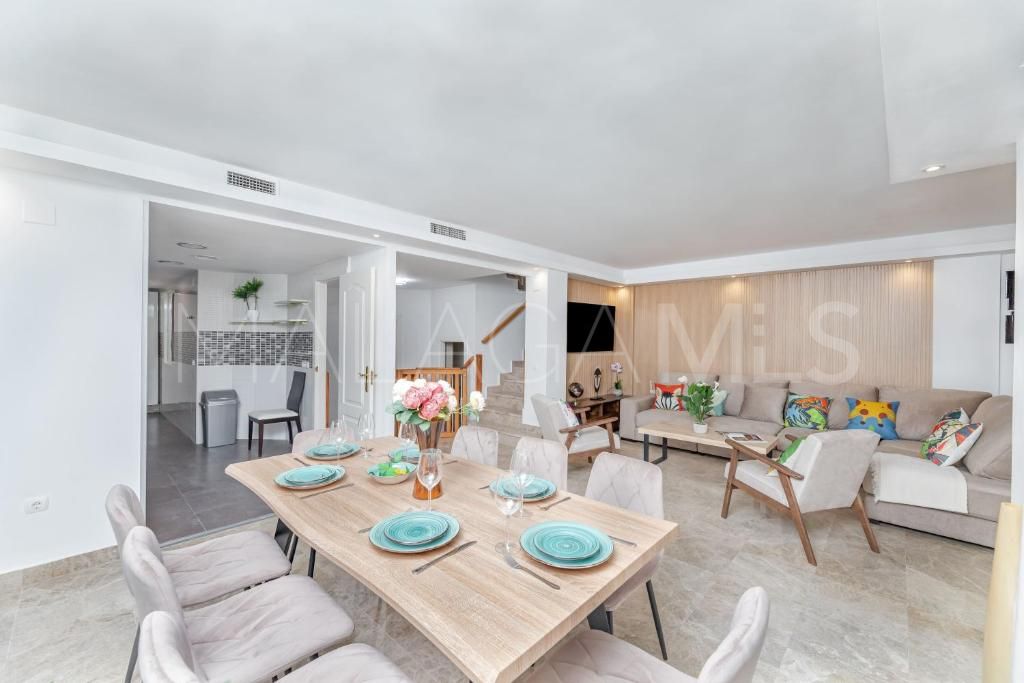 4 bedrooms Los Naranjos town house for sale