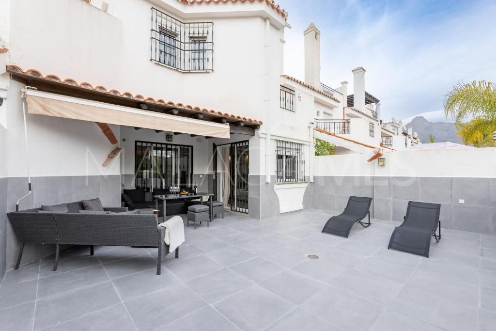 4 bedrooms Los Naranjos town house for sale