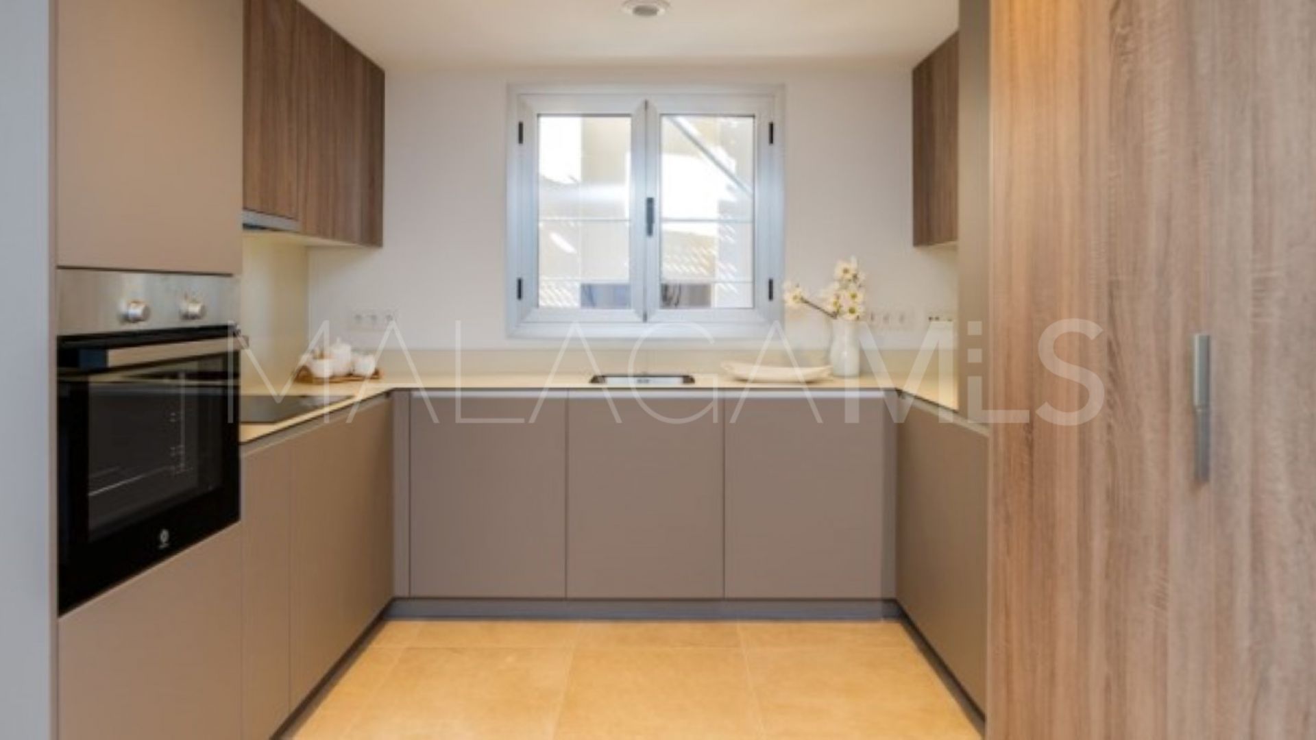 Wohnung for sale in Estepona Golf