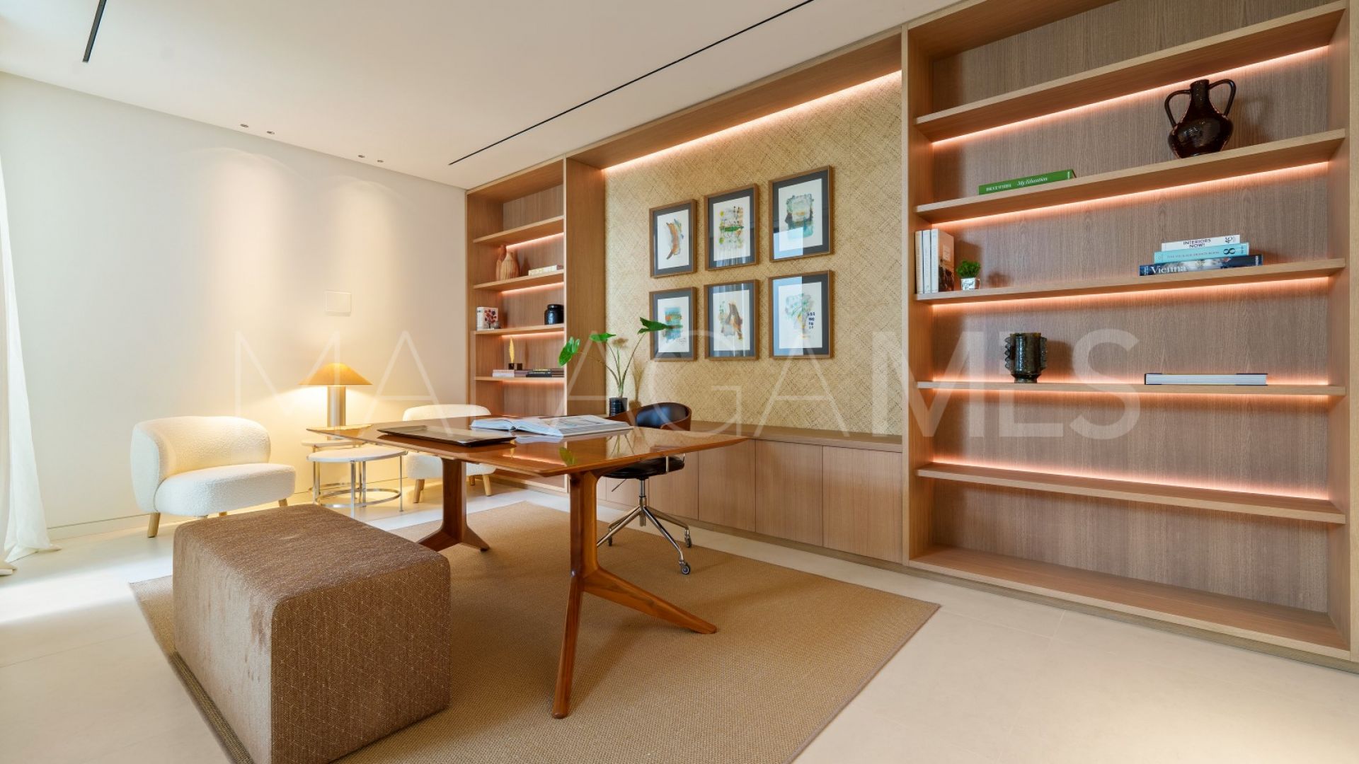 For sale 5 bedrooms villa in Marbella Golden Mile