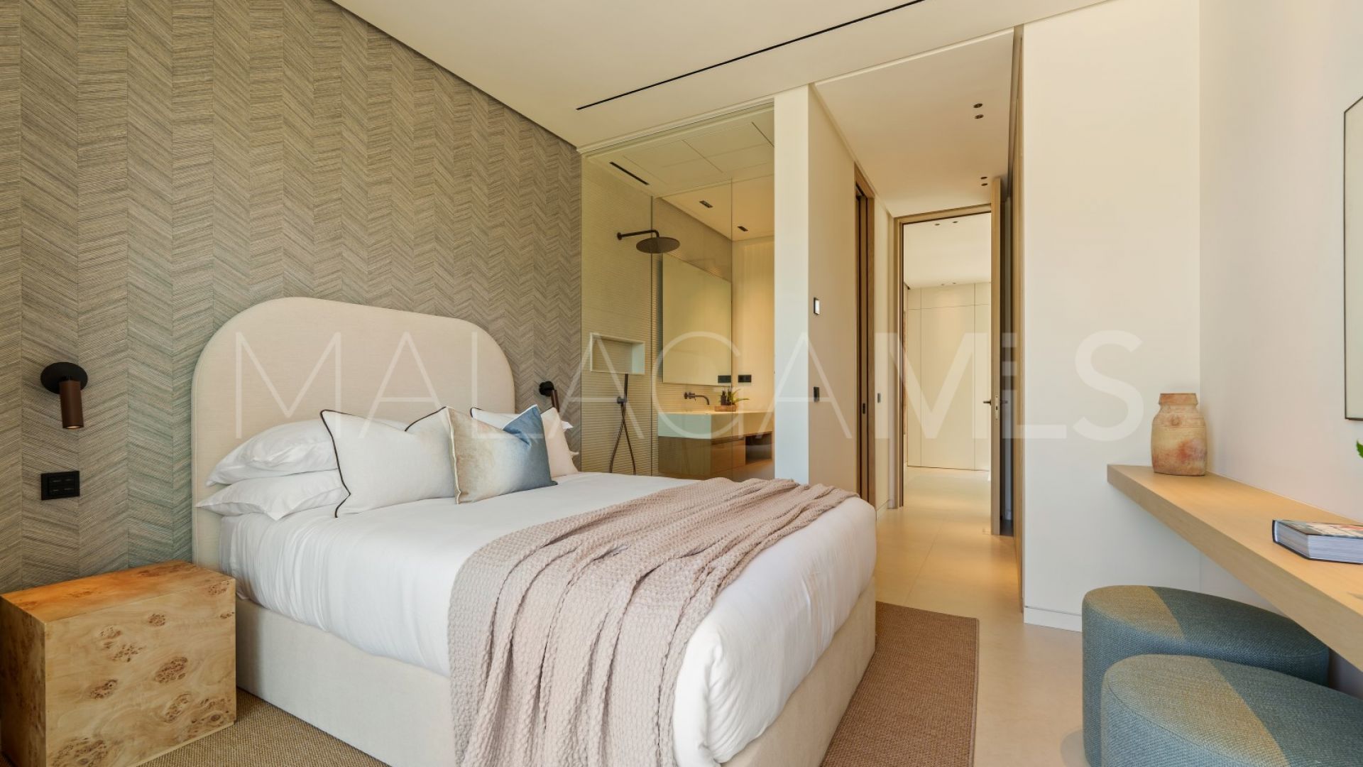 For sale 5 bedrooms villa in Marbella Golden Mile