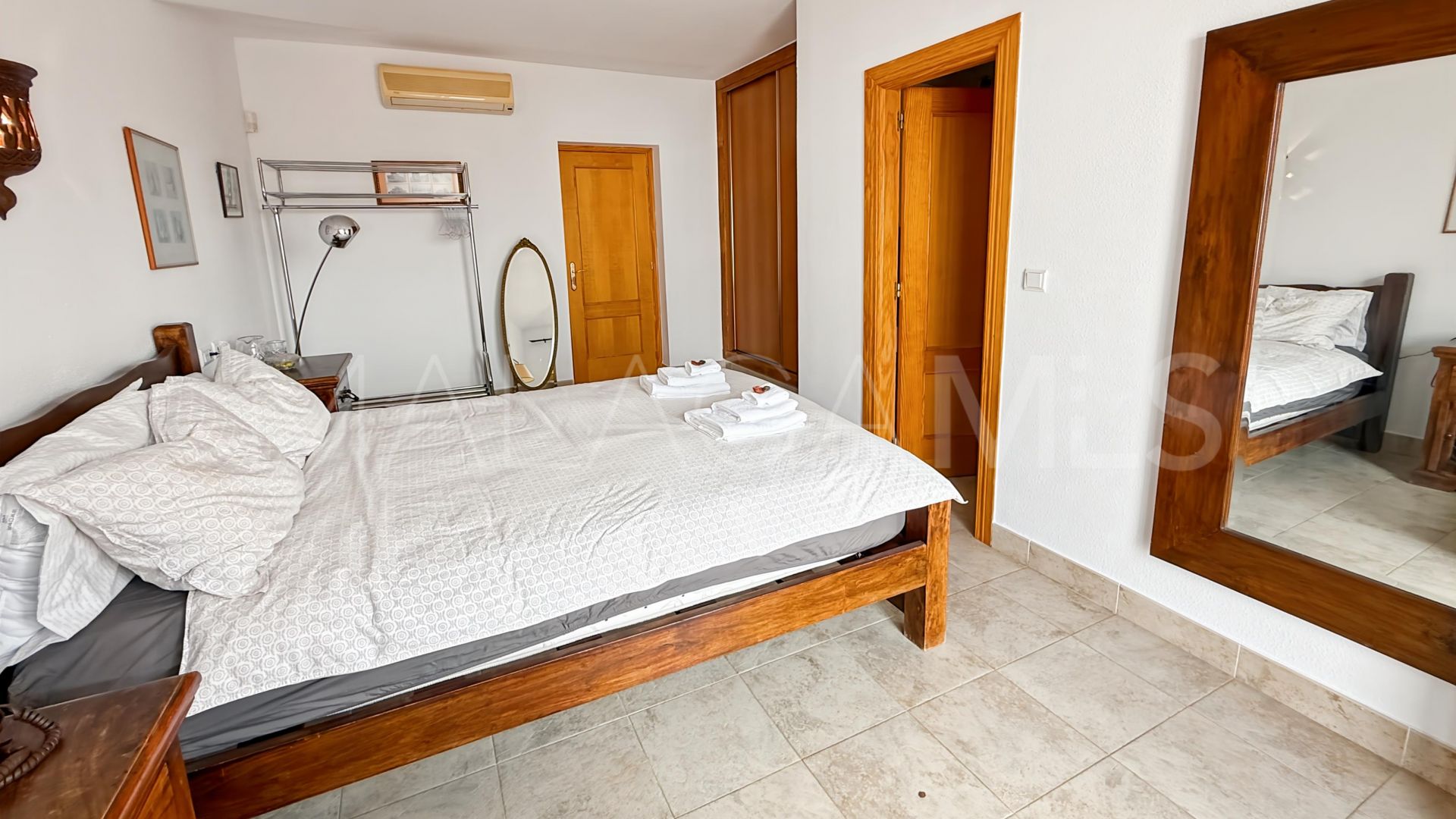 Se vende Ático de 2 bedrooms in El Higueron