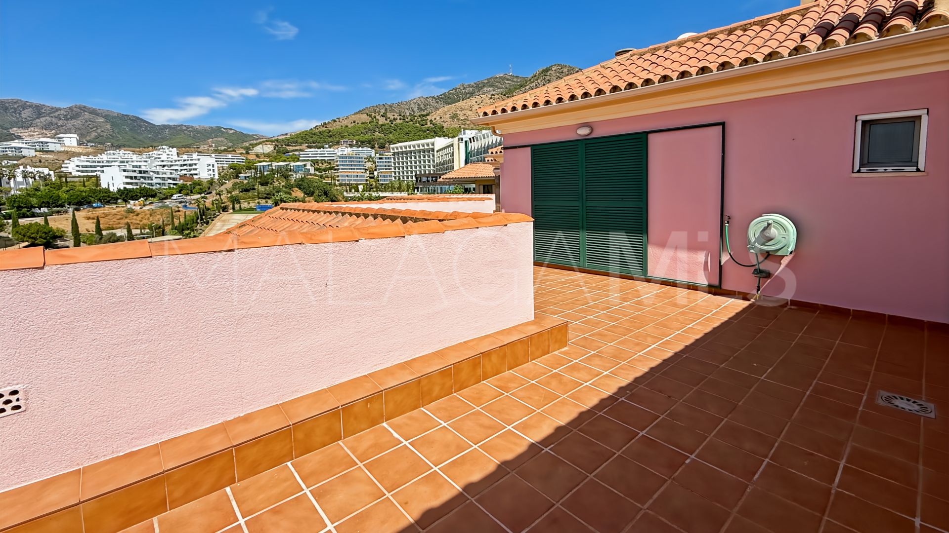 Se vende Ático de 2 bedrooms in El Higueron