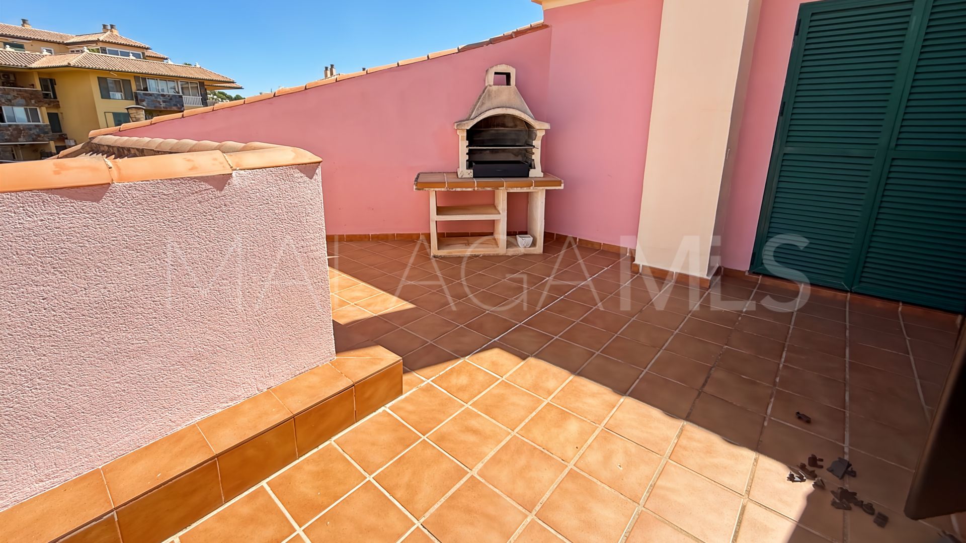Se vende Ático de 2 bedrooms in El Higueron