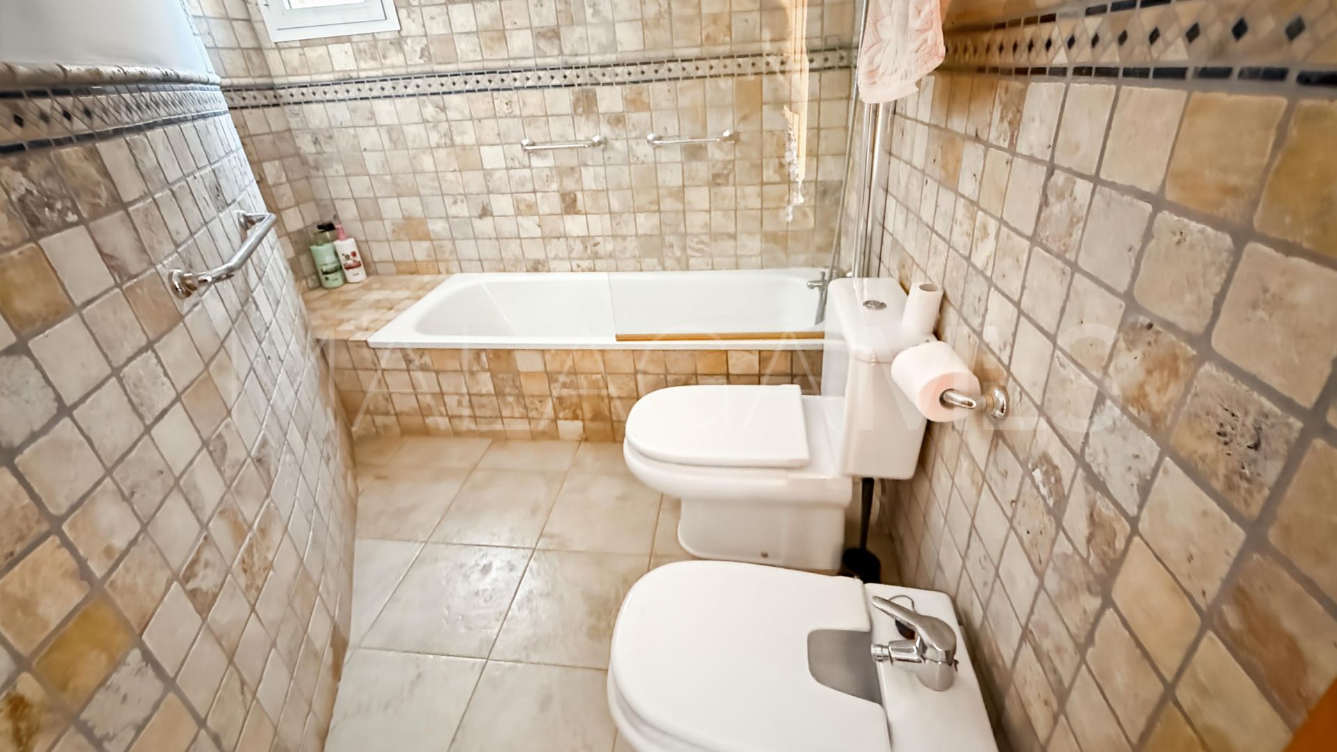 Se vende Ático de 2 bedrooms in El Higueron