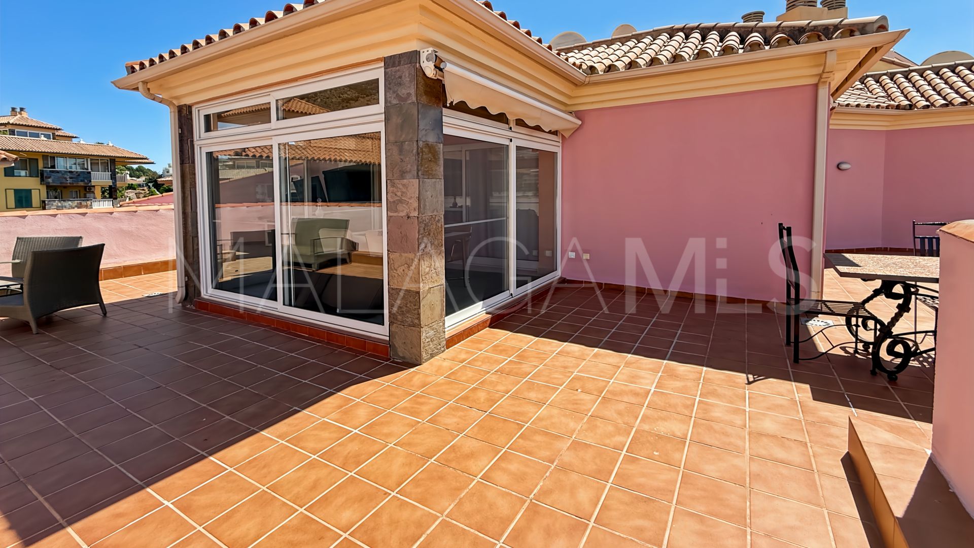 Se vende Ático de 2 bedrooms in El Higueron