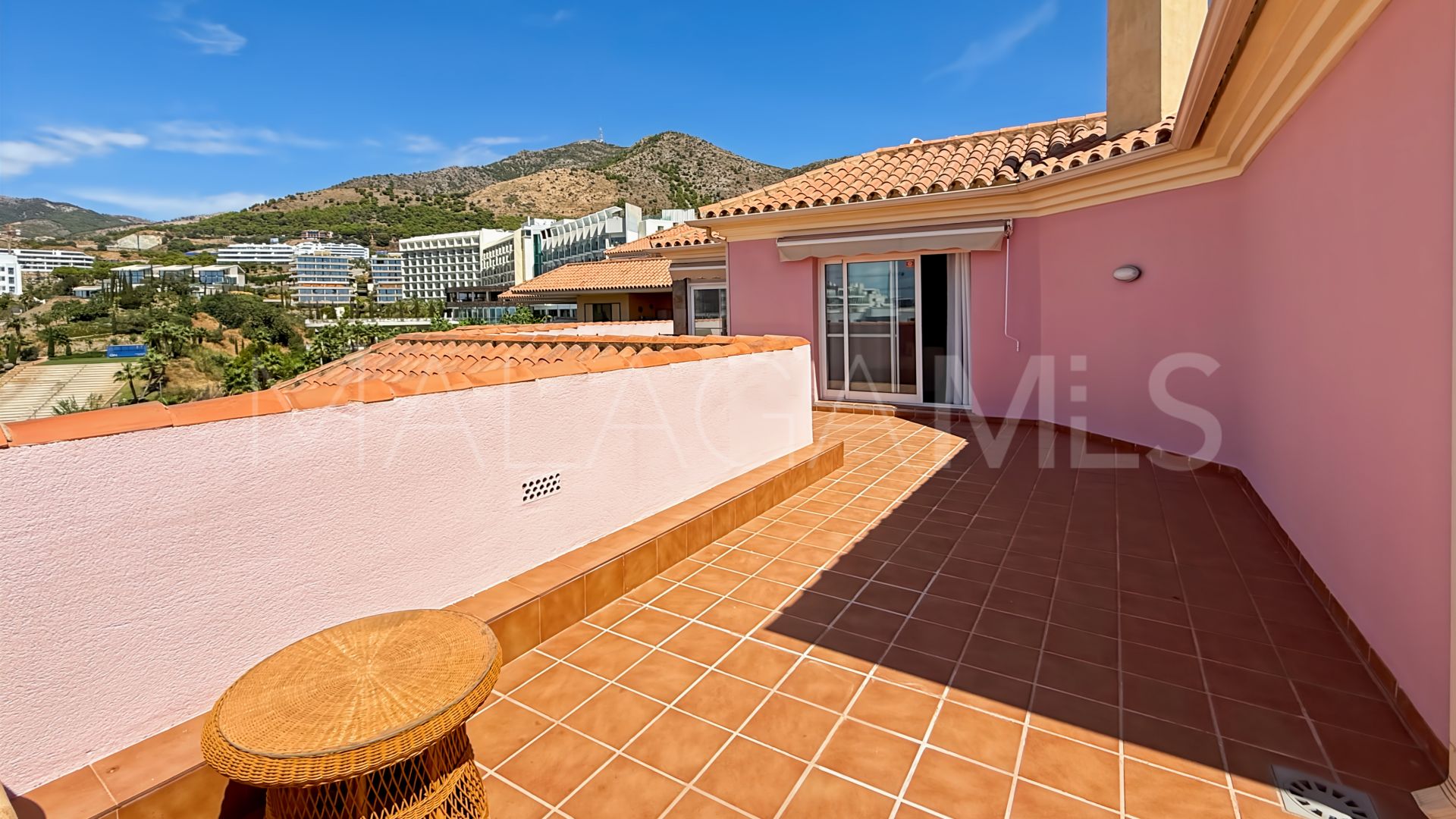 Se vende Ático de 2 bedrooms in El Higueron