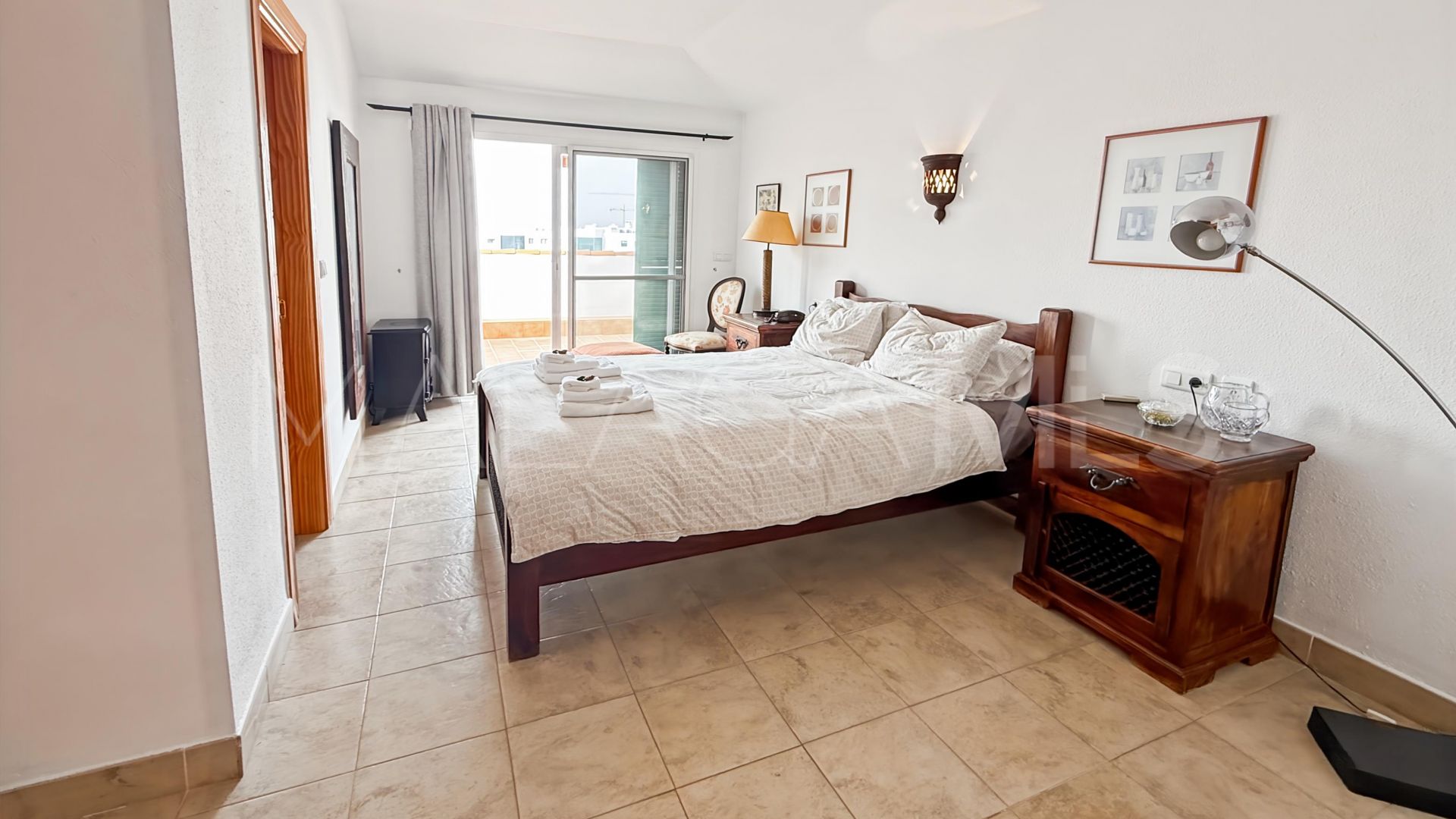 Se vende Ático de 2 bedrooms in El Higueron