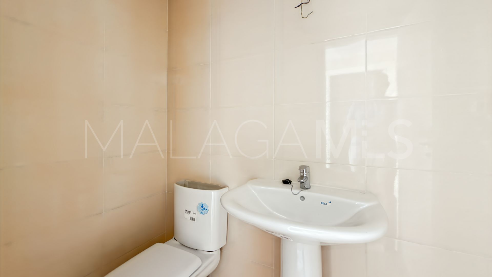 For sale town house in Calypso