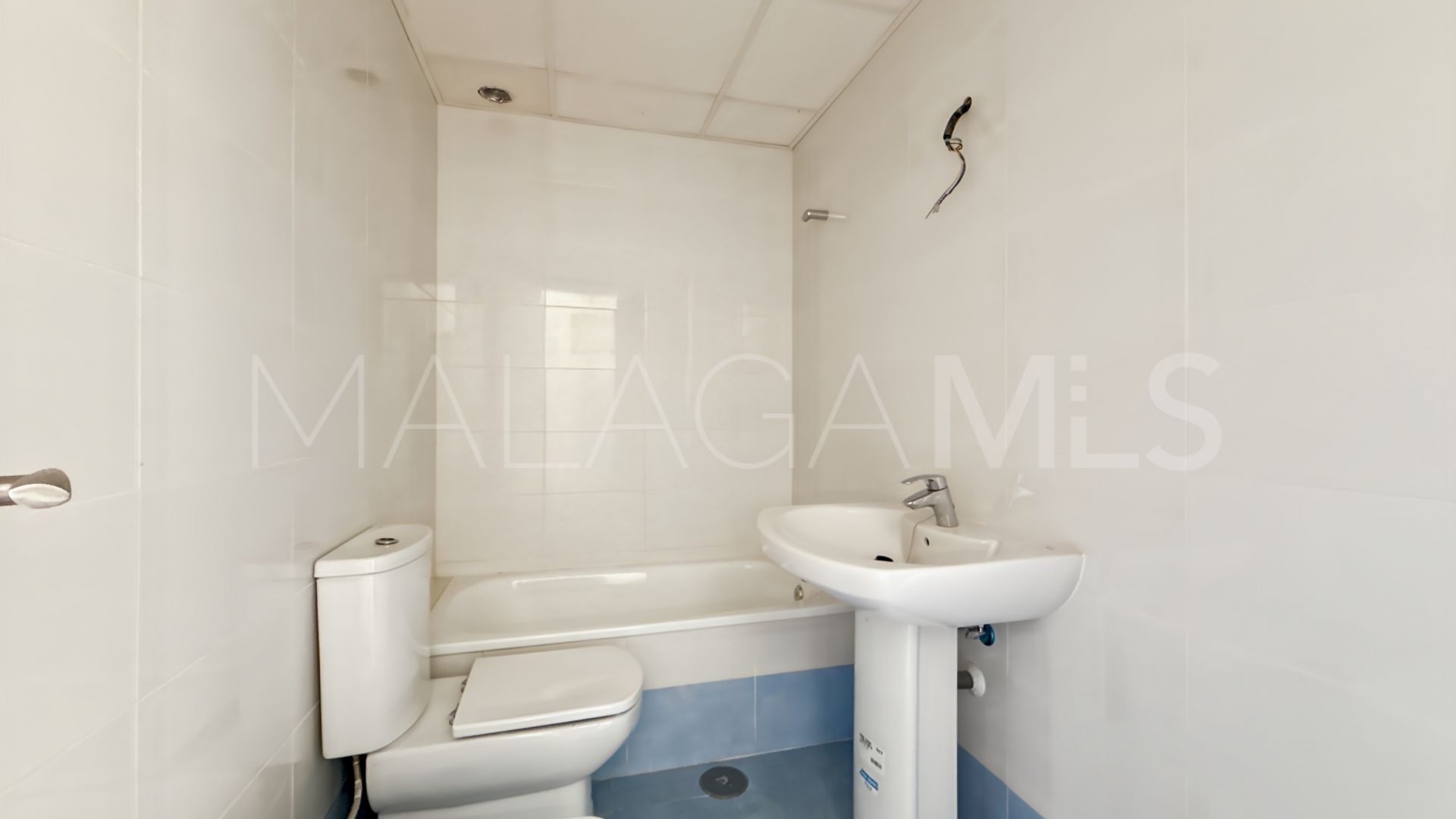 For sale town house in Calypso
