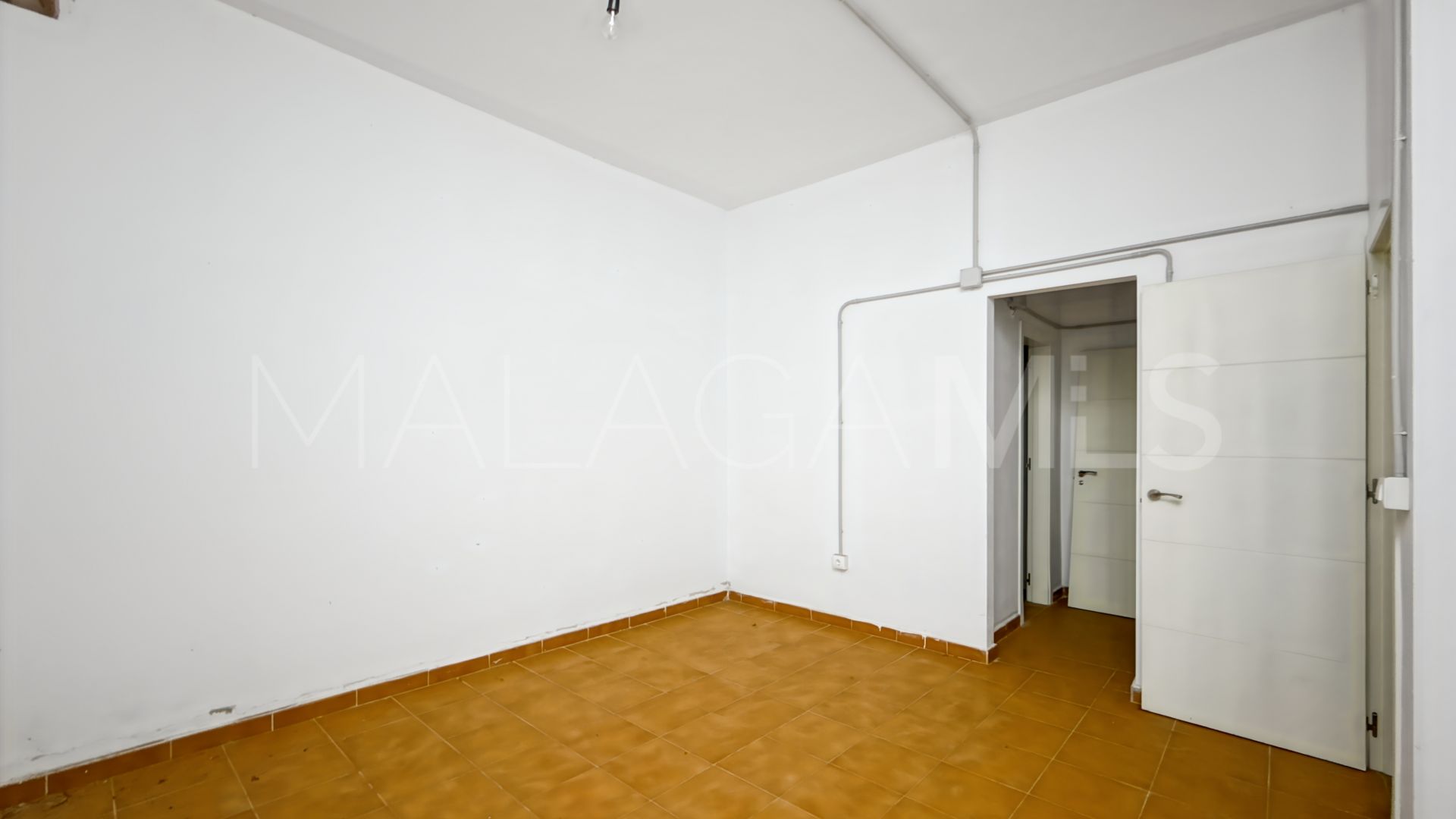 For sale town house in Calypso