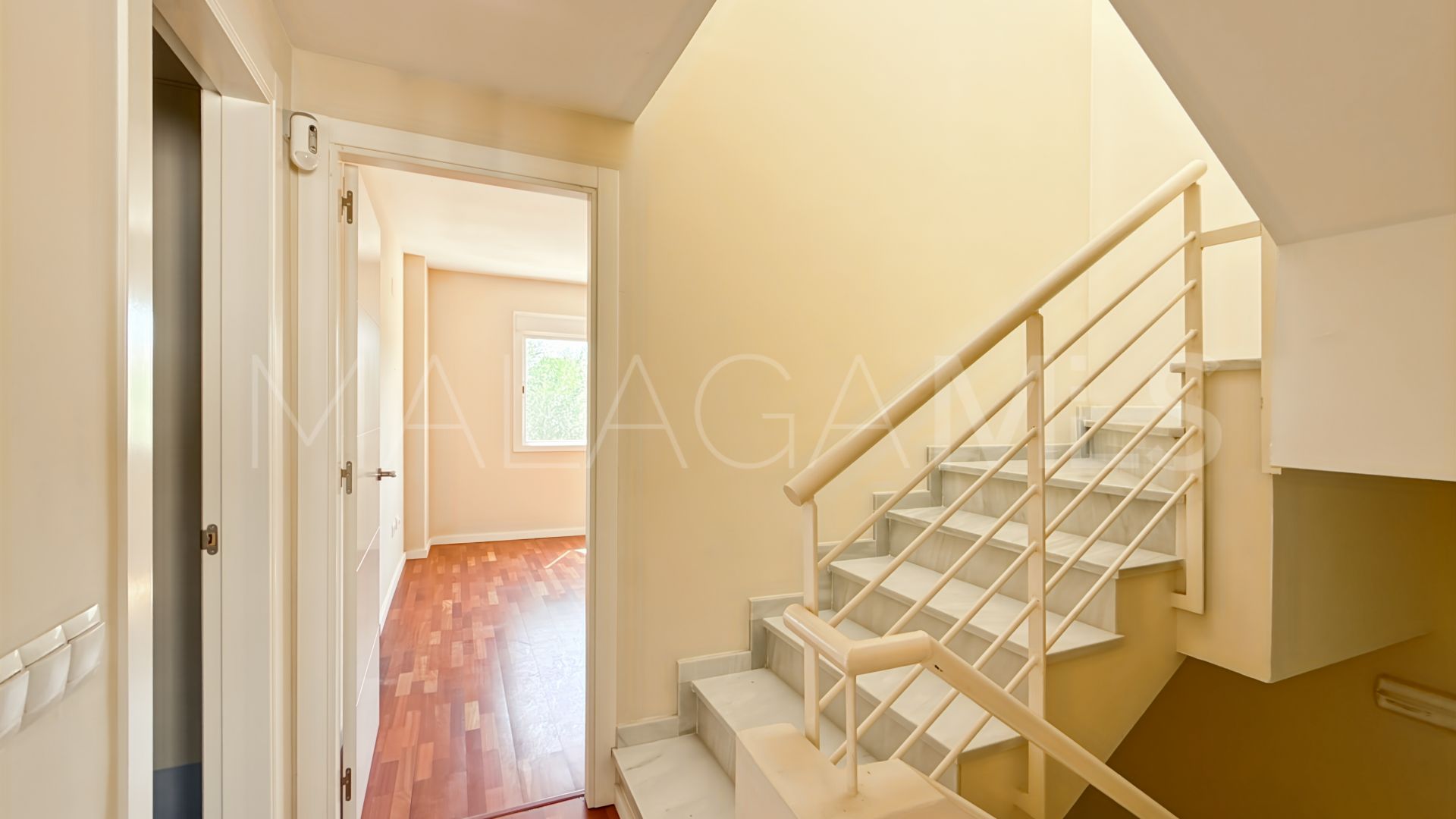 For sale town house in Calypso