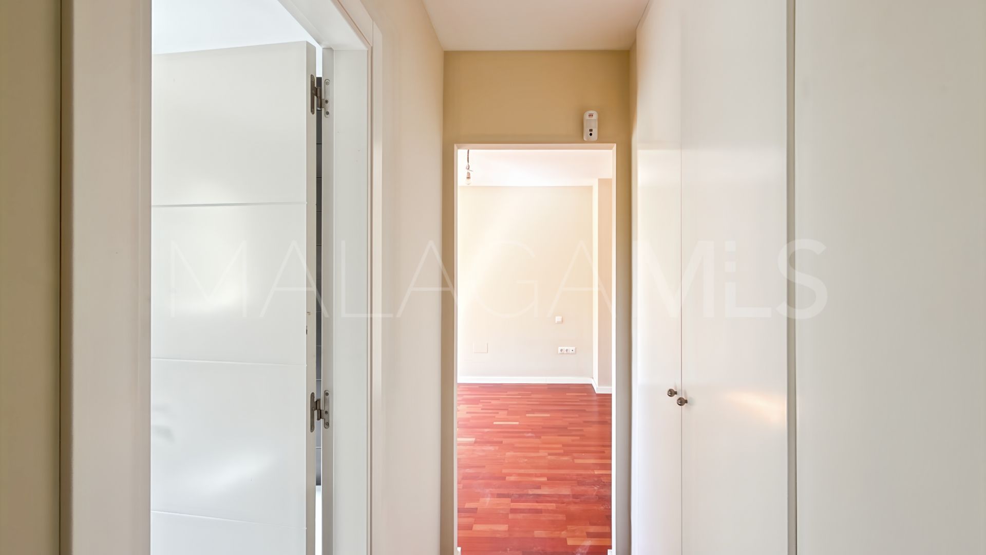 For sale town house in Calypso