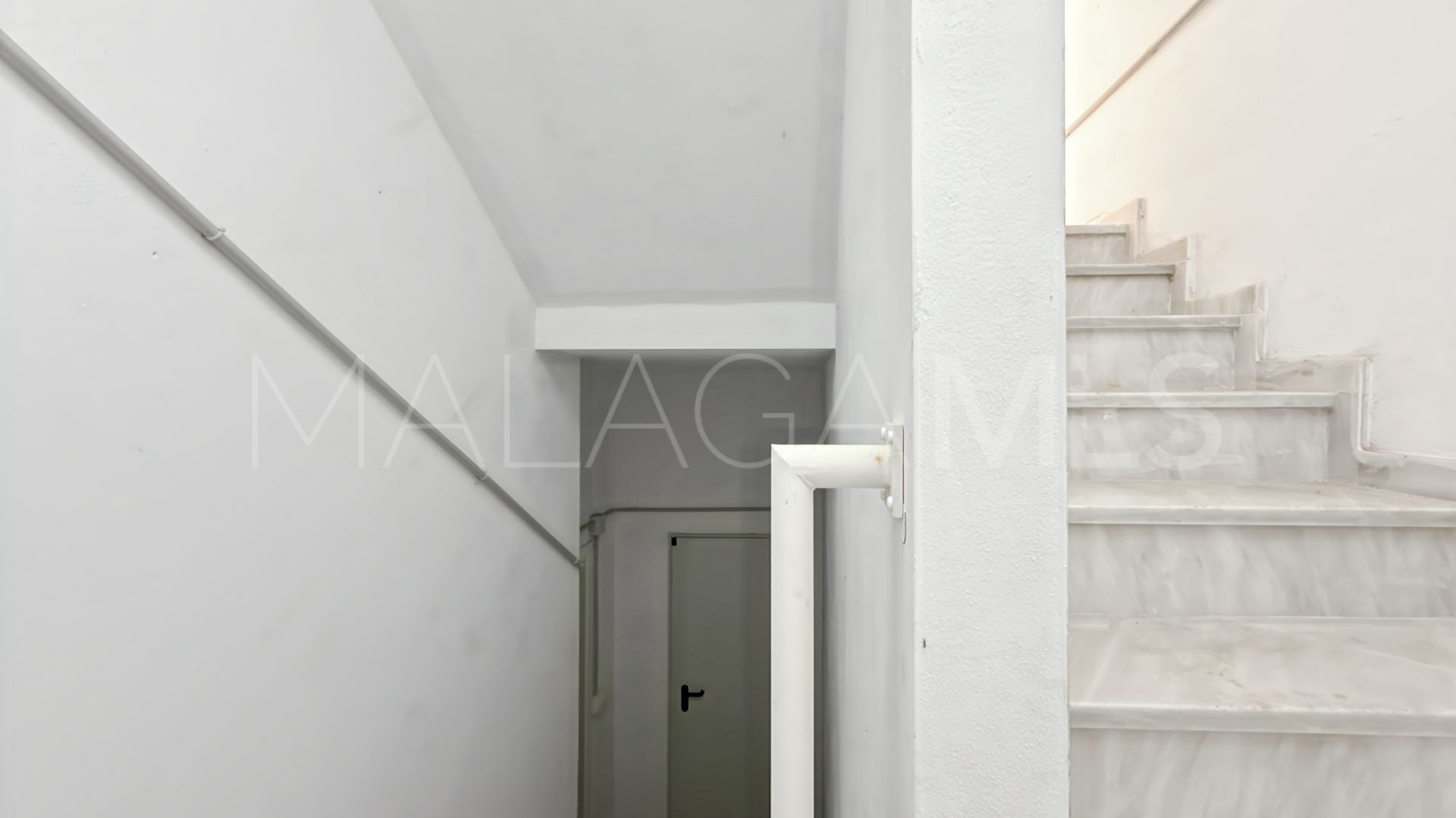 For sale town house in Calypso