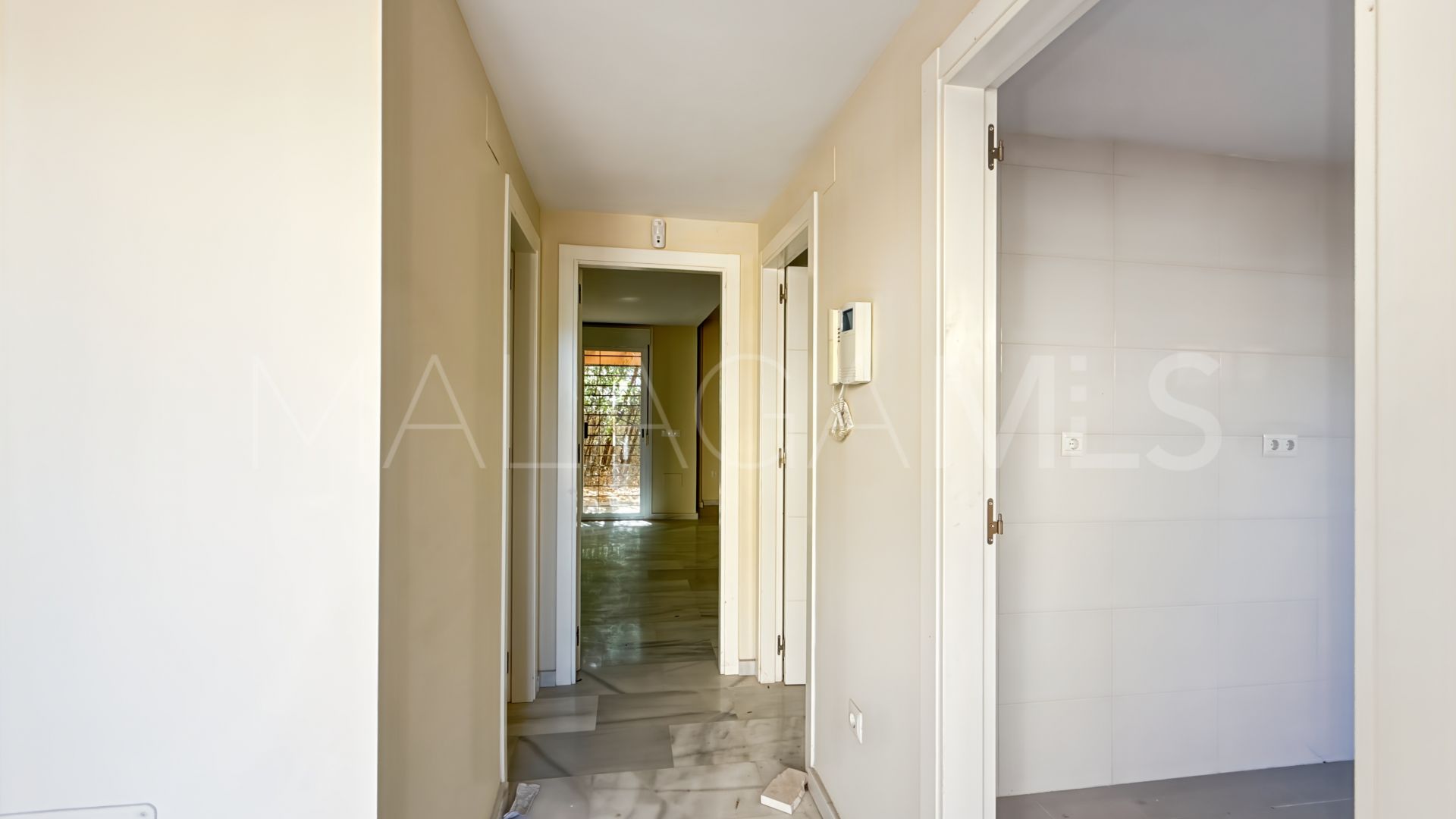 For sale town house in Calypso