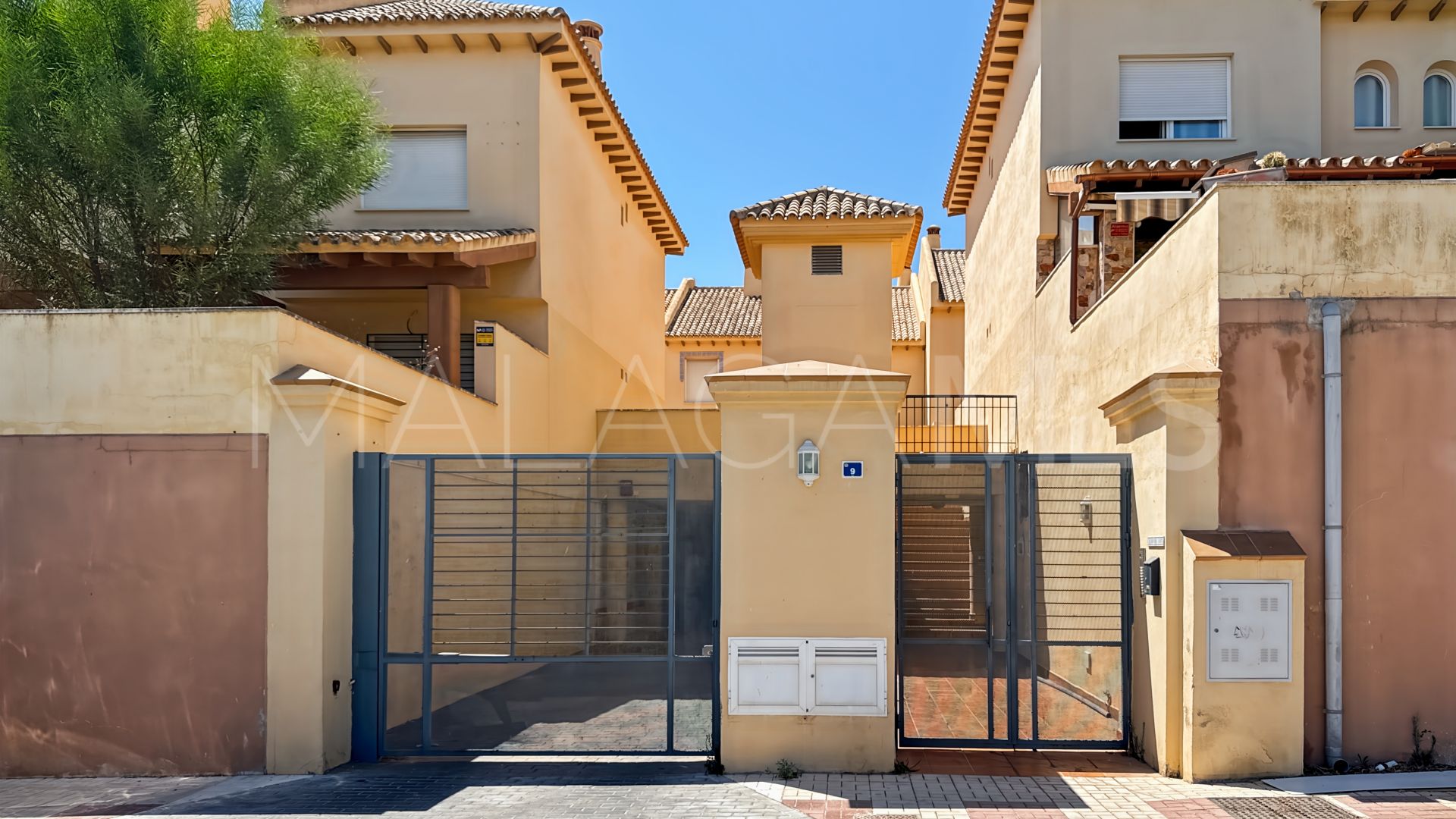 For sale town house in Calypso