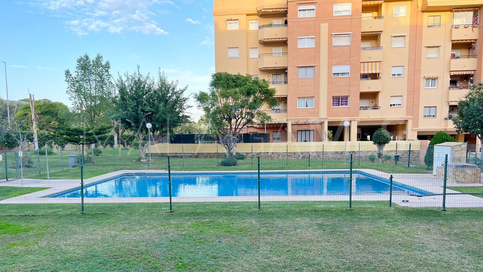 El Pinillo ground floor apartment for sale
