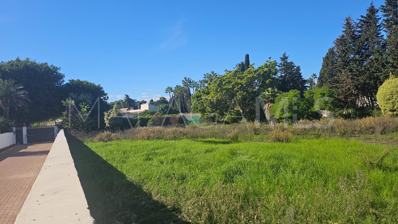 Plot in Guadalmina Baja for sale