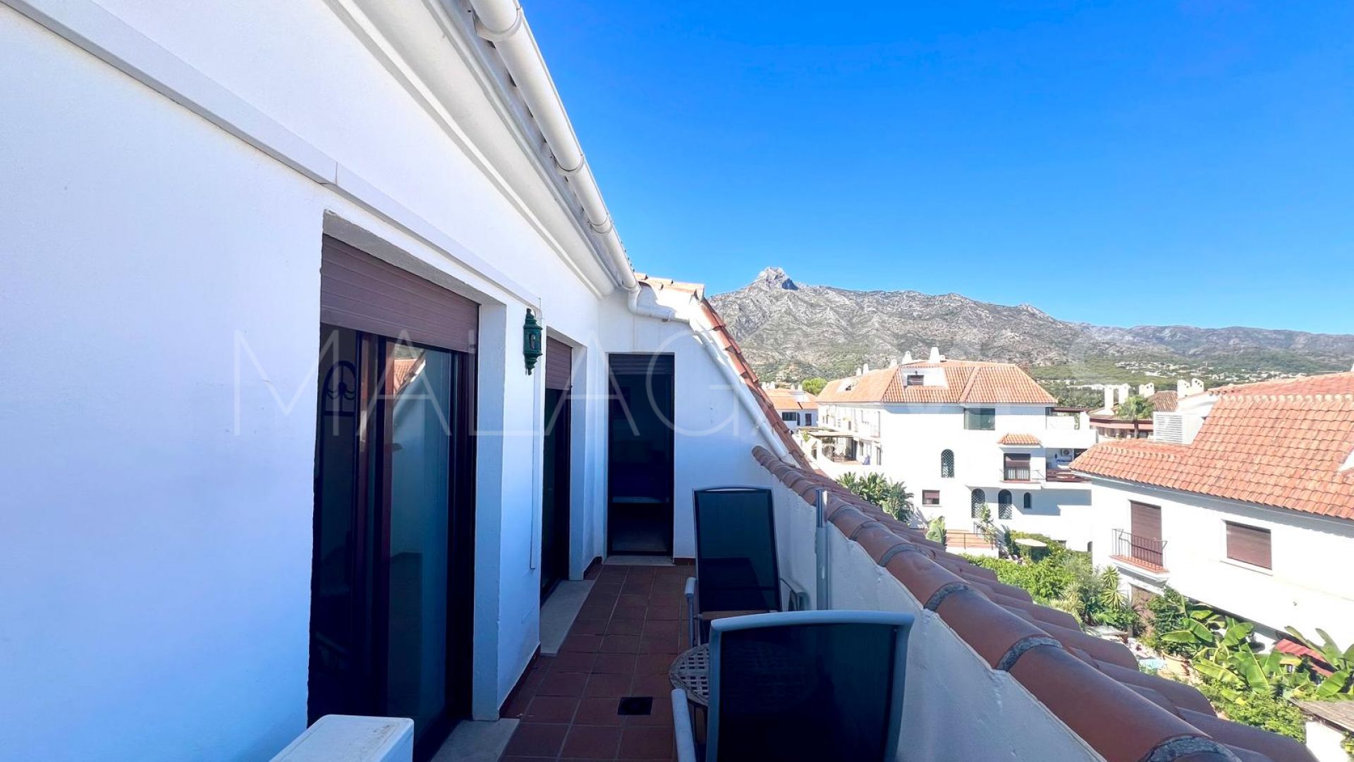 Duplex penthouse for sale in Marbella Golden Mile