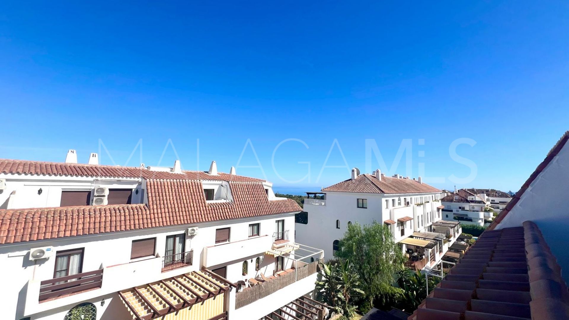 Duplex penthouse for sale in Marbella Golden Mile