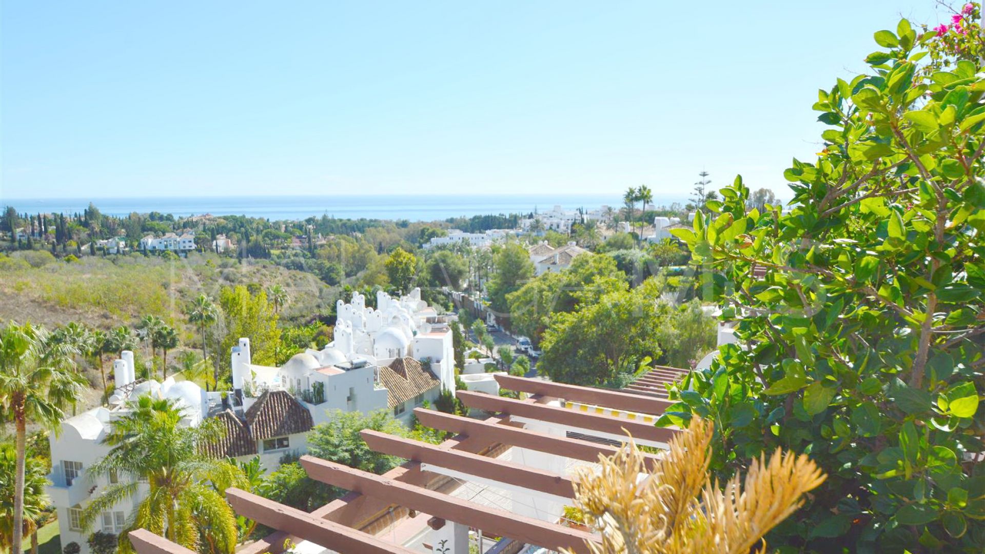 Zweistöckiges penthouse for sale in Marbella Goldene Meile