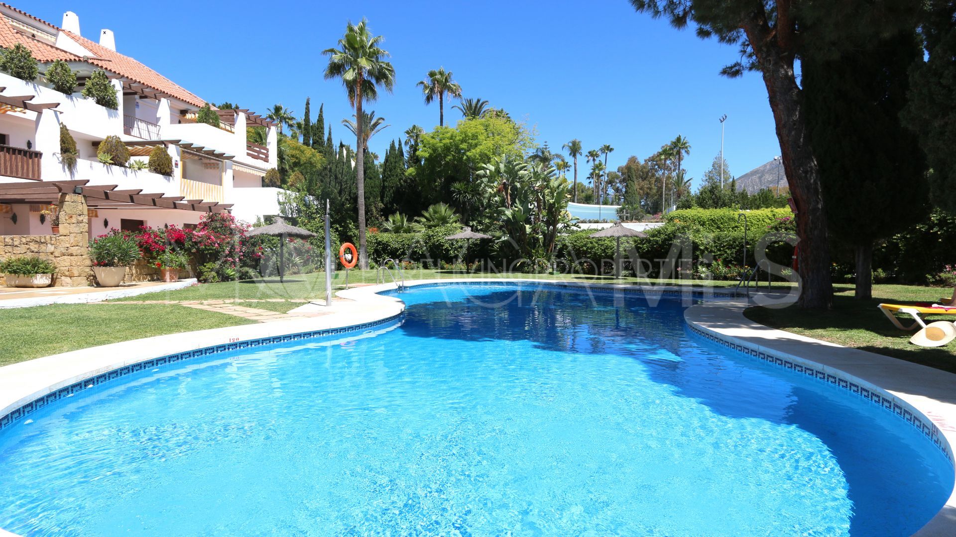 Tvåvånings takvåning for sale in Marbella Golden Mile