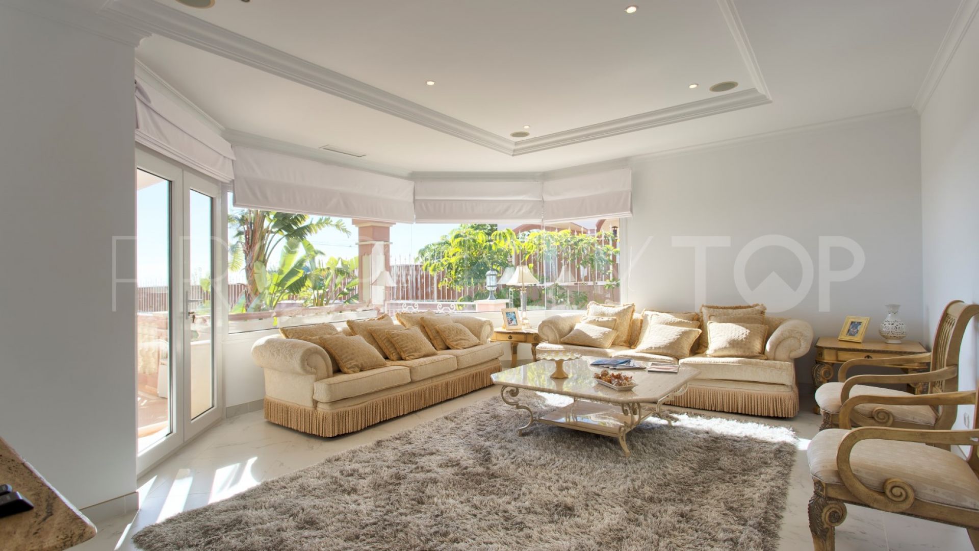 8 bedrooms villa for sale in Los Flamingos Golf