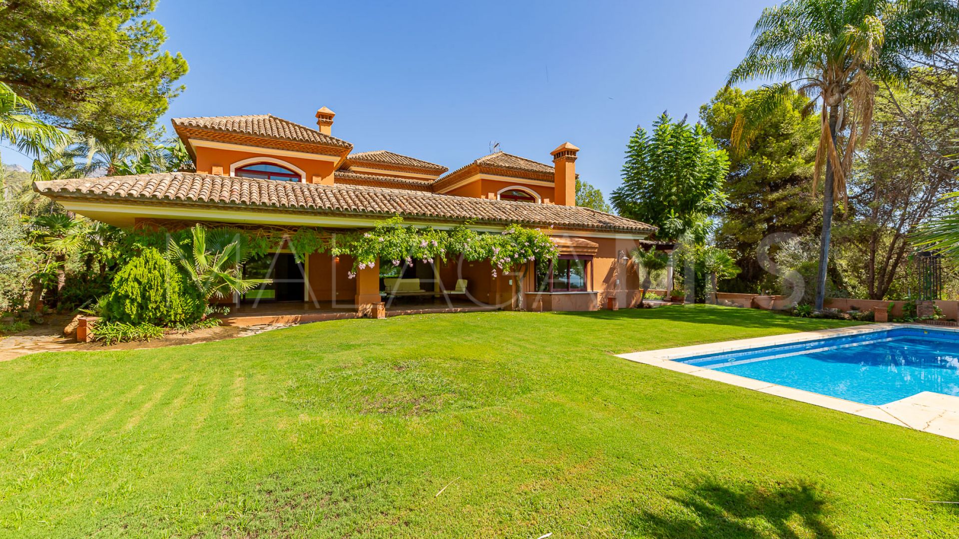 Altos Reales 5 bedrooms villa for sale