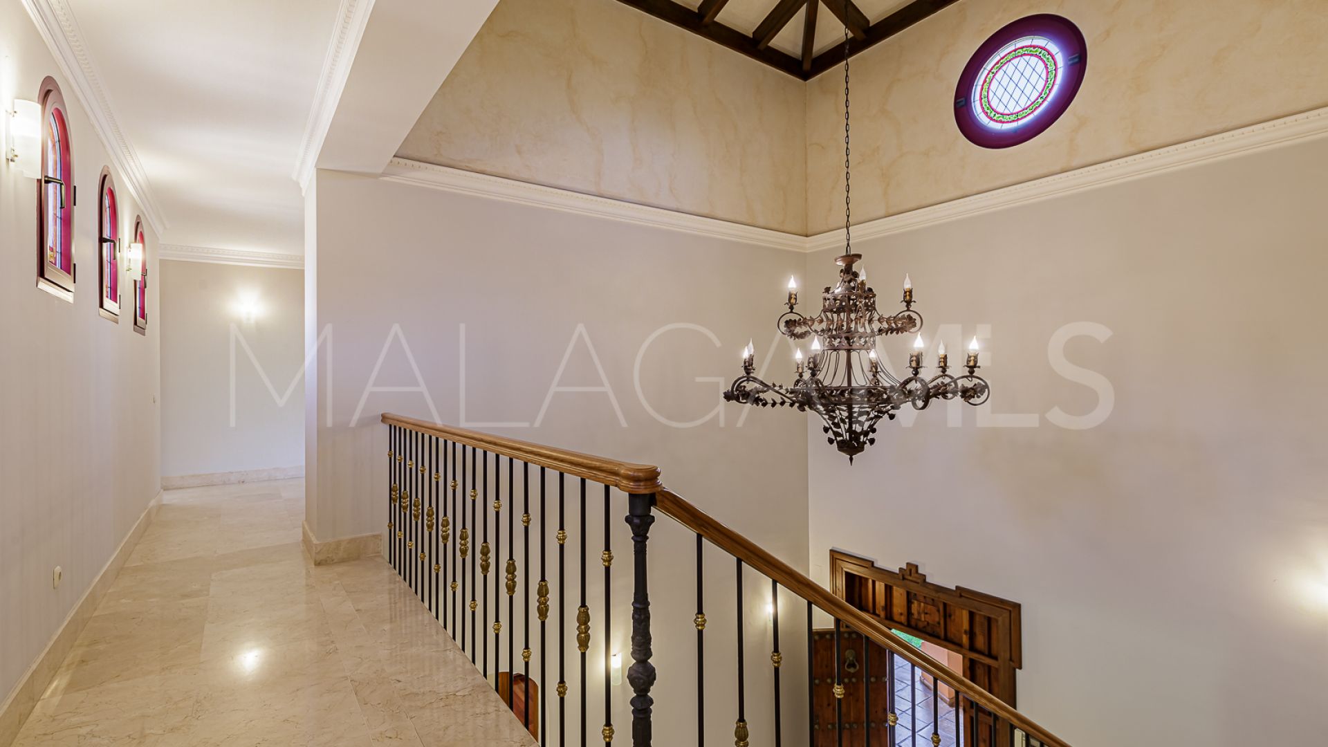 Villa for sale in Altos Reales