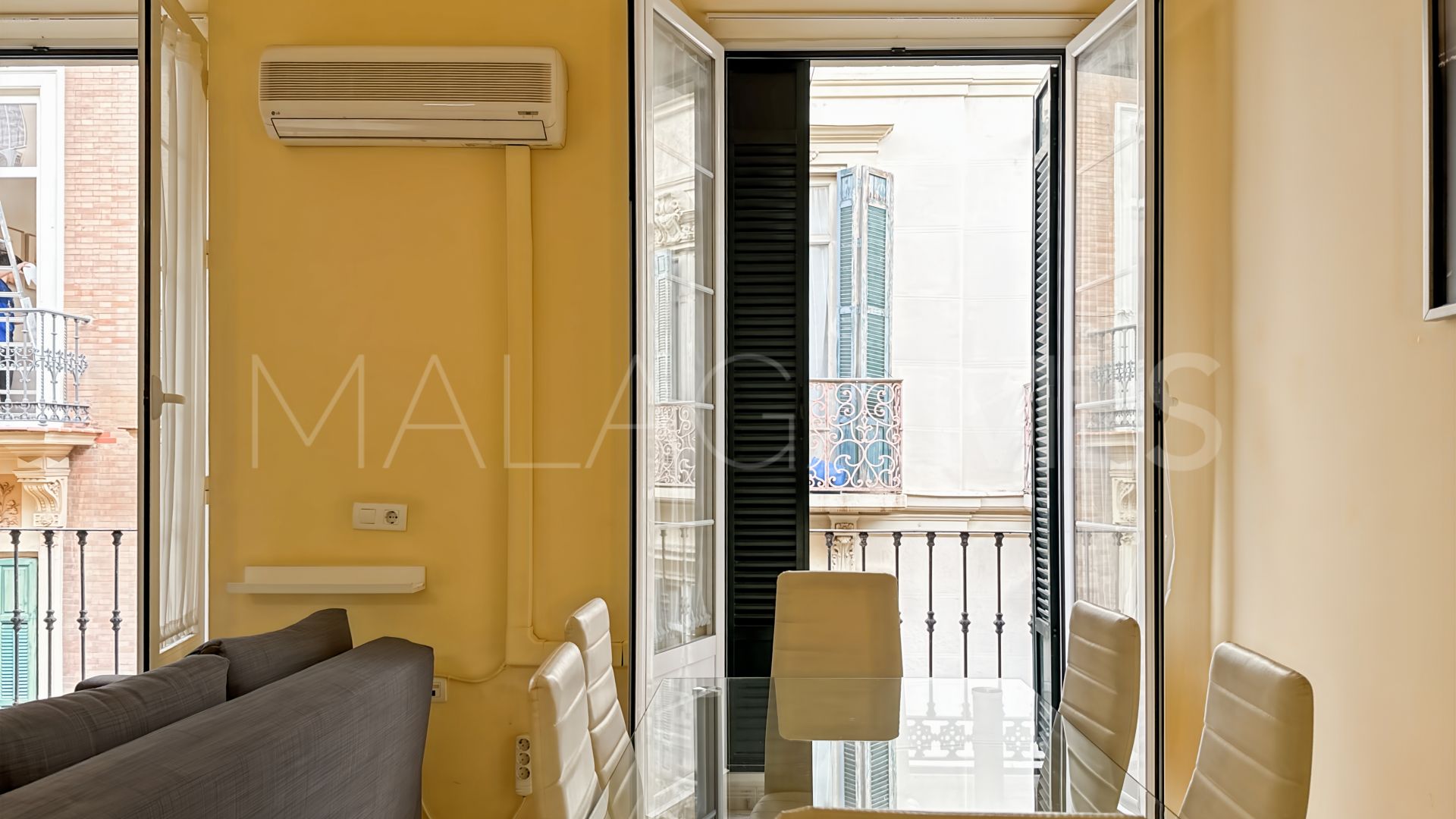 For sale Centro Histórico apartment with 4 bedrooms