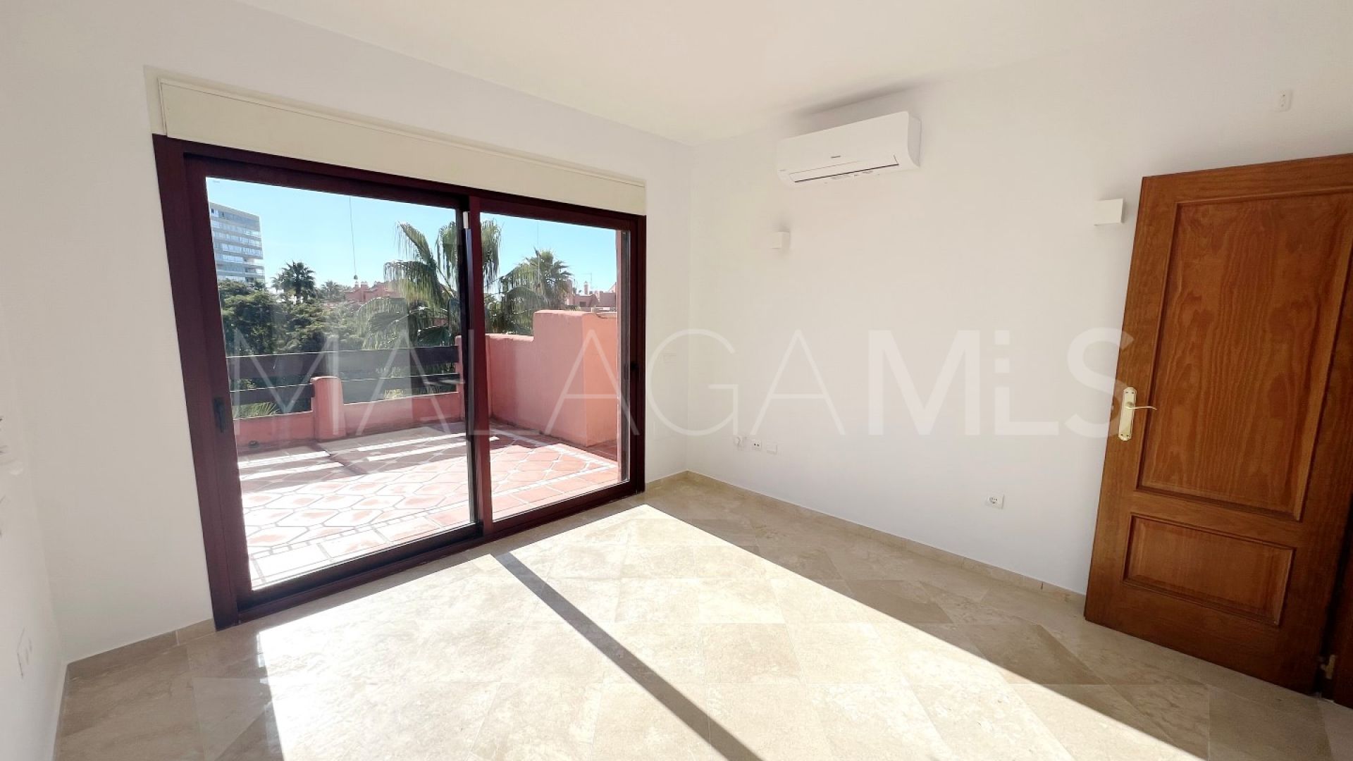 Duplex penthouse for sale in Alicate Playa