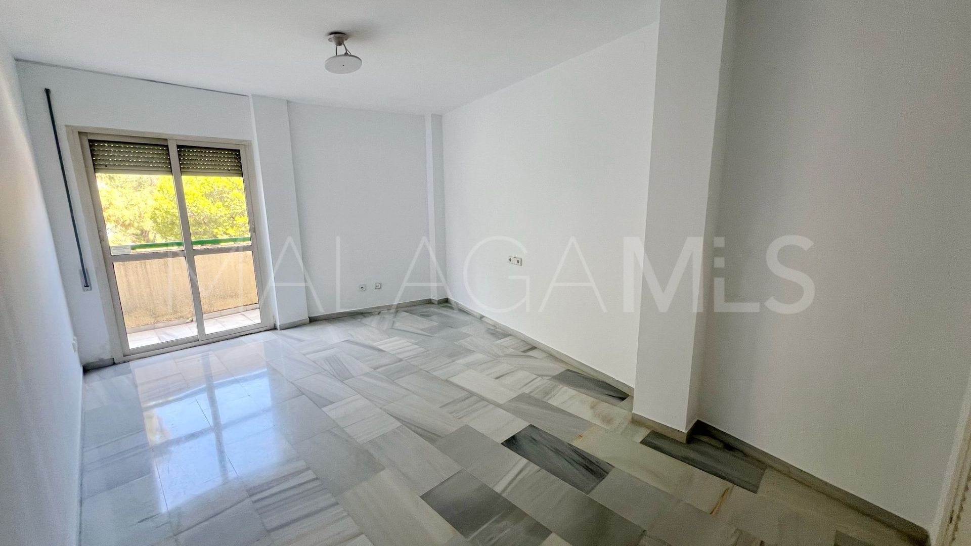 Buy Marbella Centro 4 bedrooms penthouse
