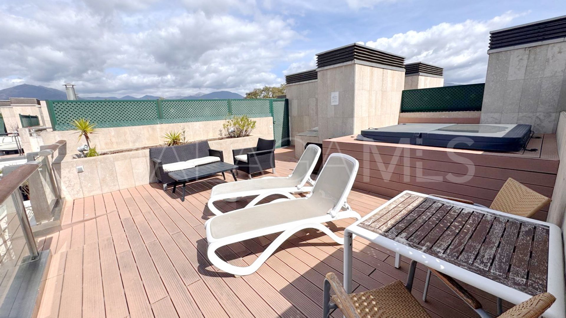 For sale duplex penthouse in Guadalpin Banus with 1 bedroom