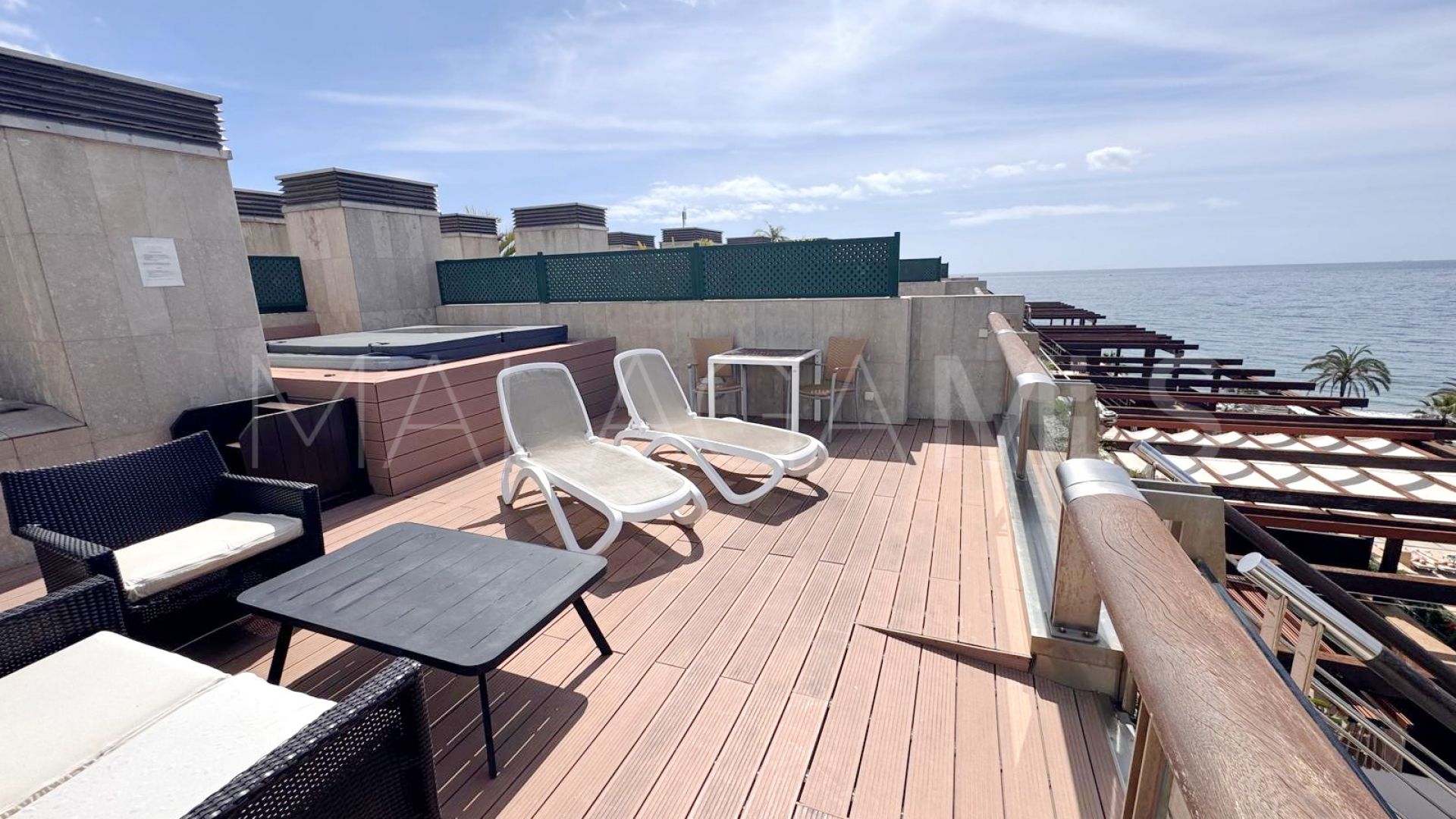 For sale duplex penthouse in Guadalpin Banus with 1 bedroom
