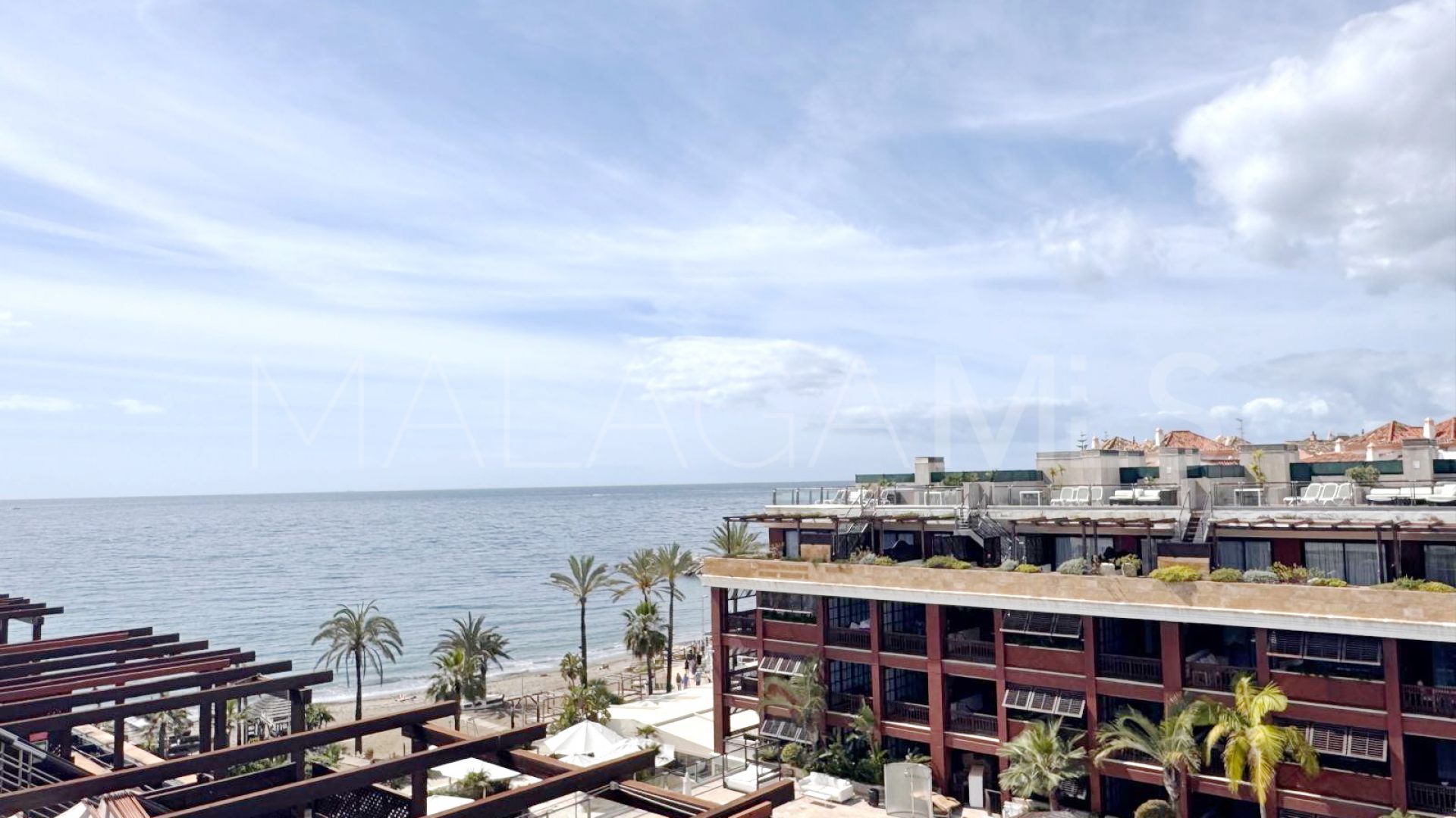 For sale duplex penthouse in Guadalpin Banus with 1 bedroom