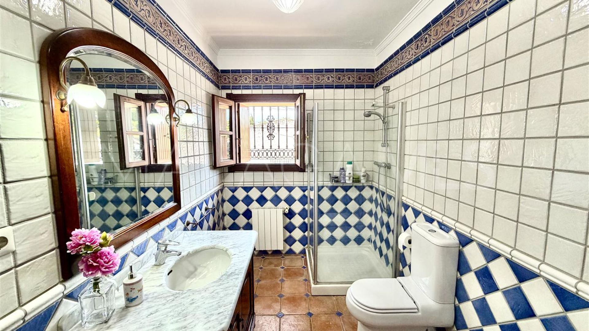 Pareado for sale in Nueva Andalucia with 3 bedrooms