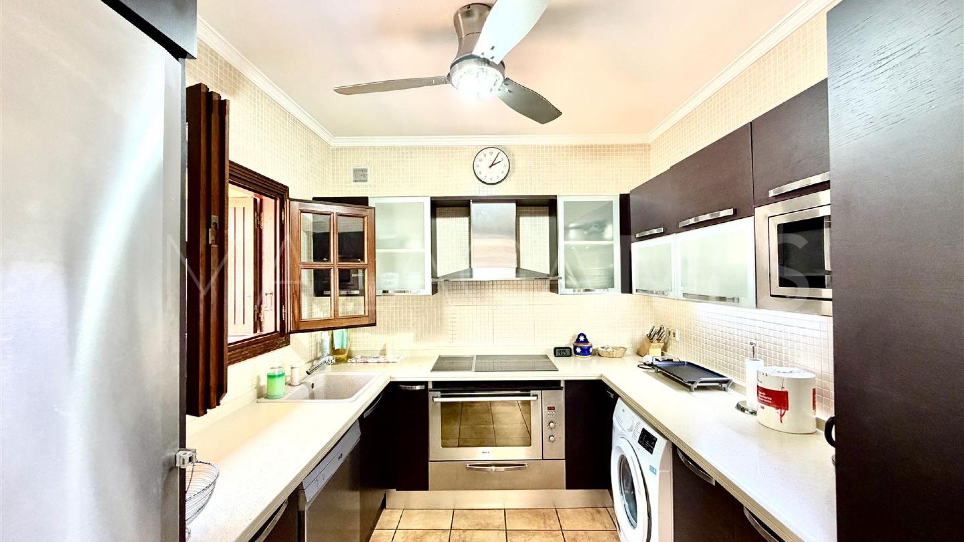Pareado for sale in Nueva Andalucia with 3 bedrooms