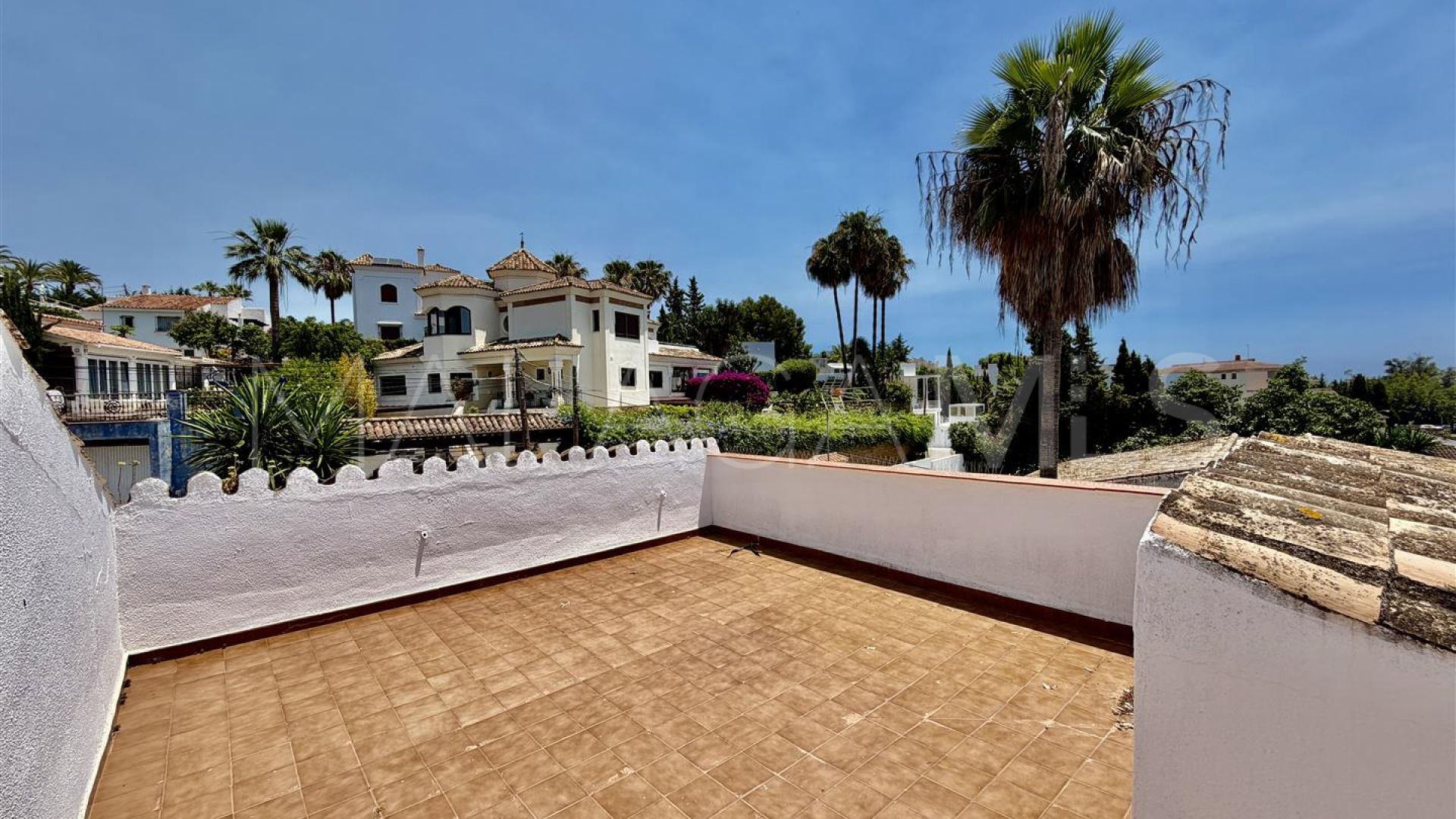 Pareado for sale in Nueva Andalucia with 3 bedrooms