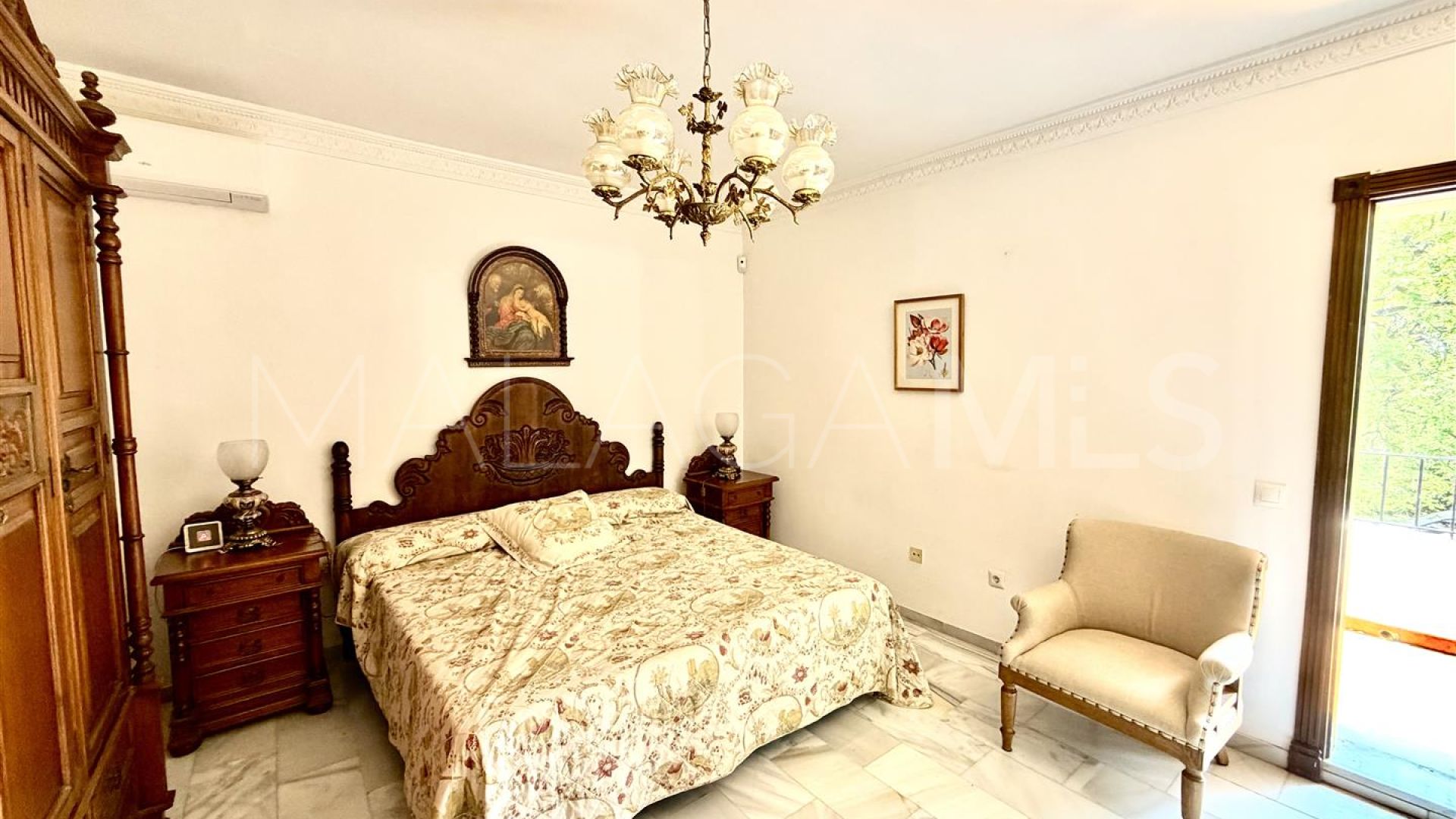 Pareado for sale in Nueva Andalucia with 3 bedrooms
