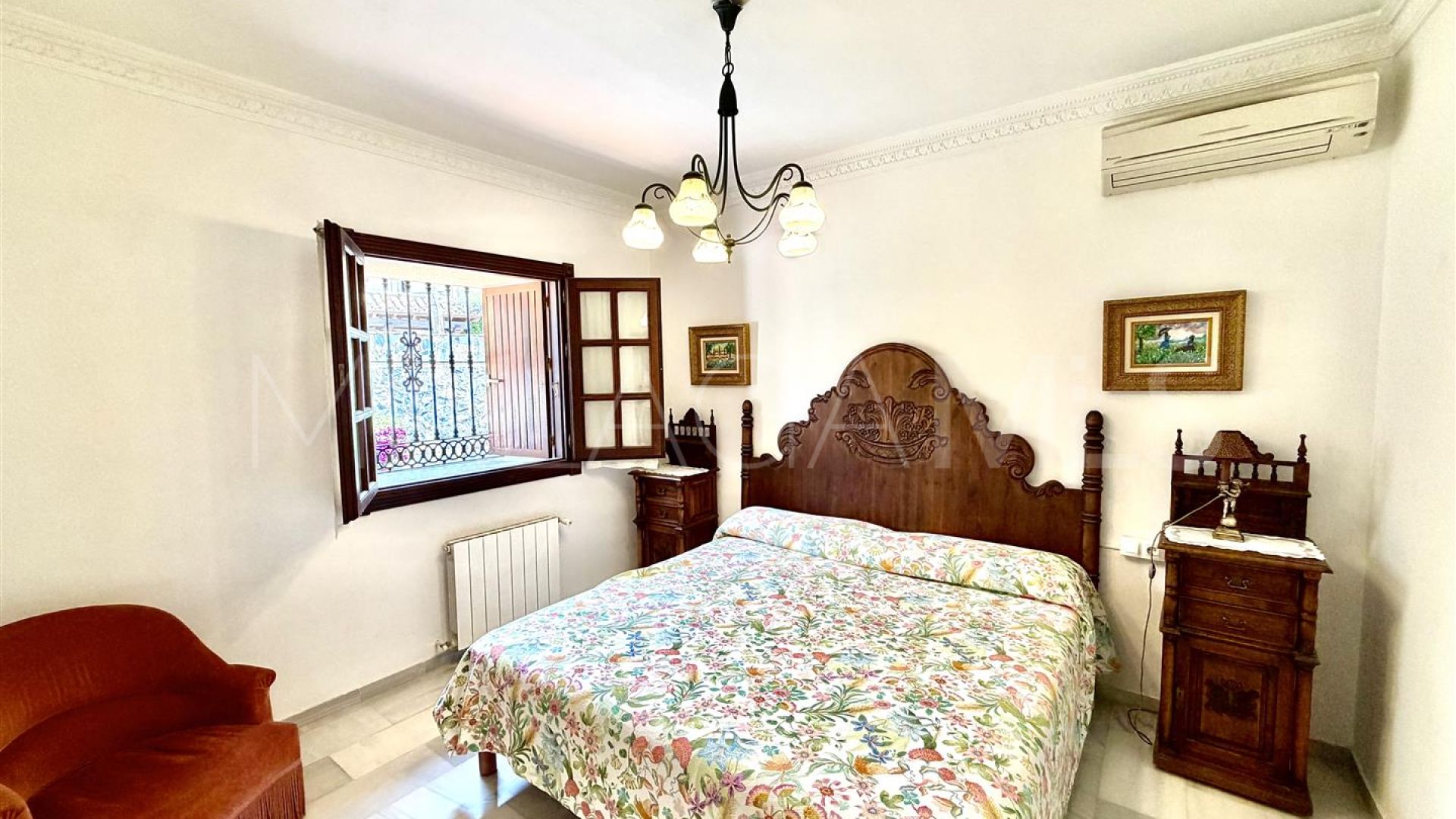 Pareado for sale in Nueva Andalucia with 3 bedrooms